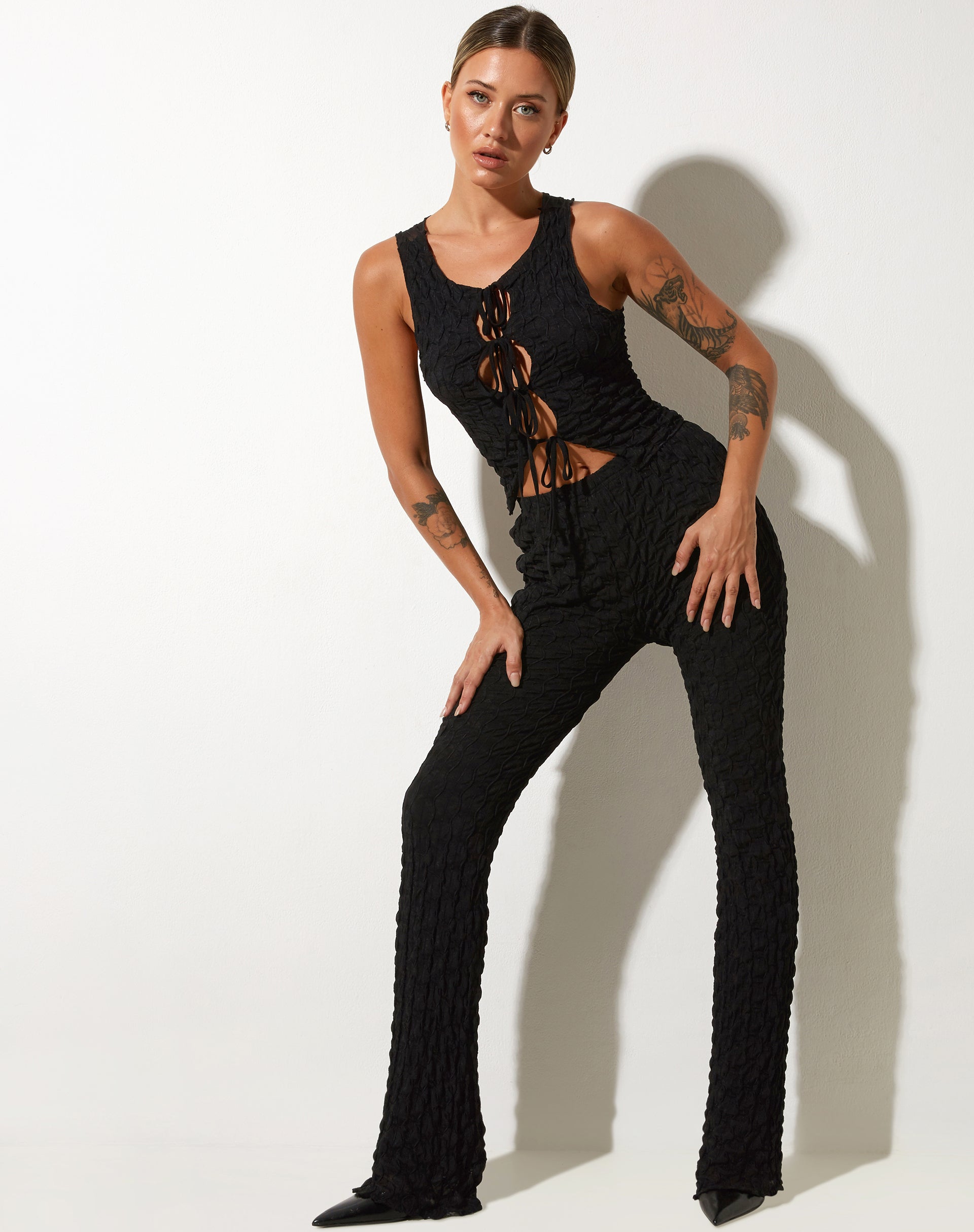 Abbildung des Kinara Tops in Stripe Mesh Black