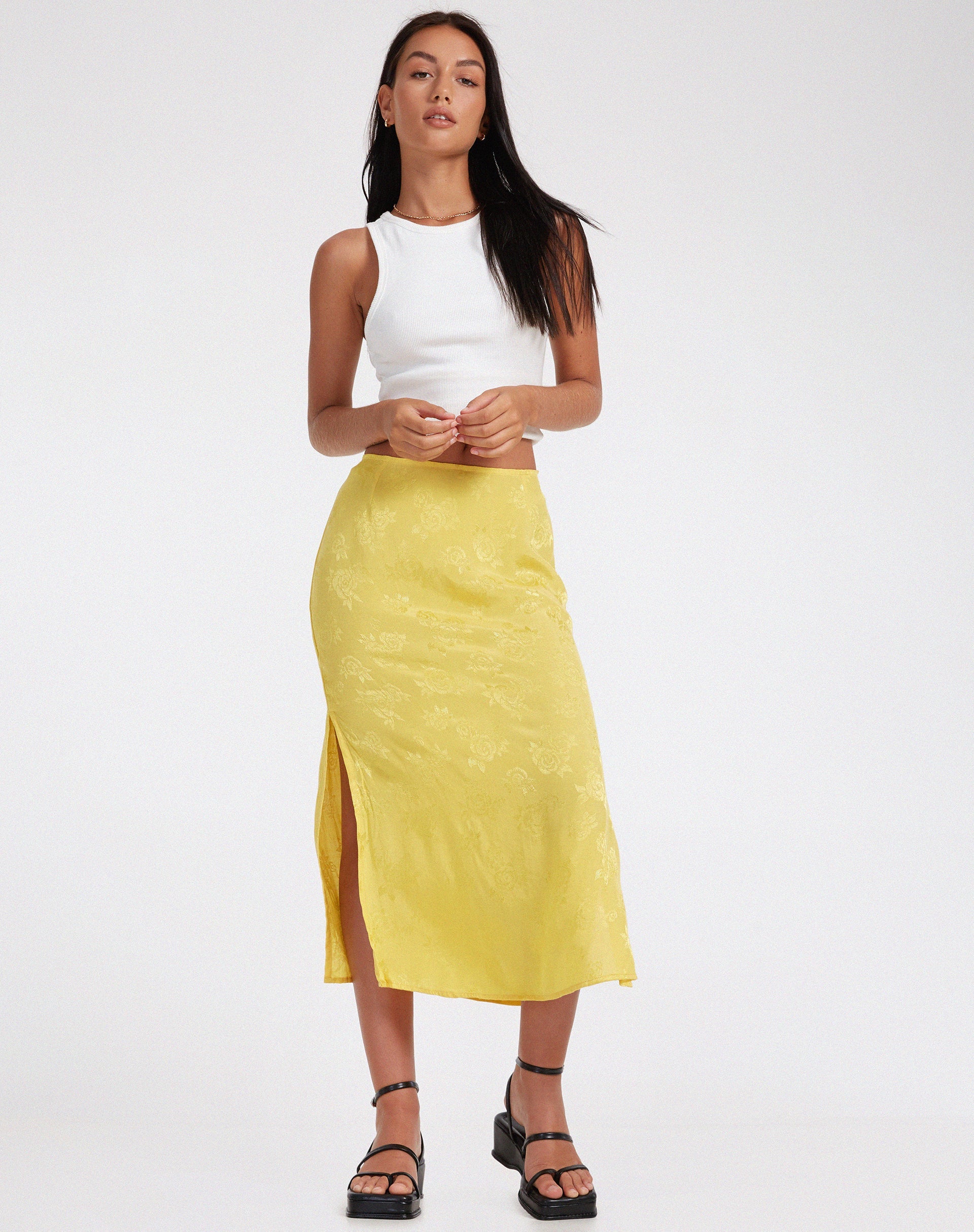 Abbildung des Kindra Midirocks aus Satin Rose Sunshine Yellow