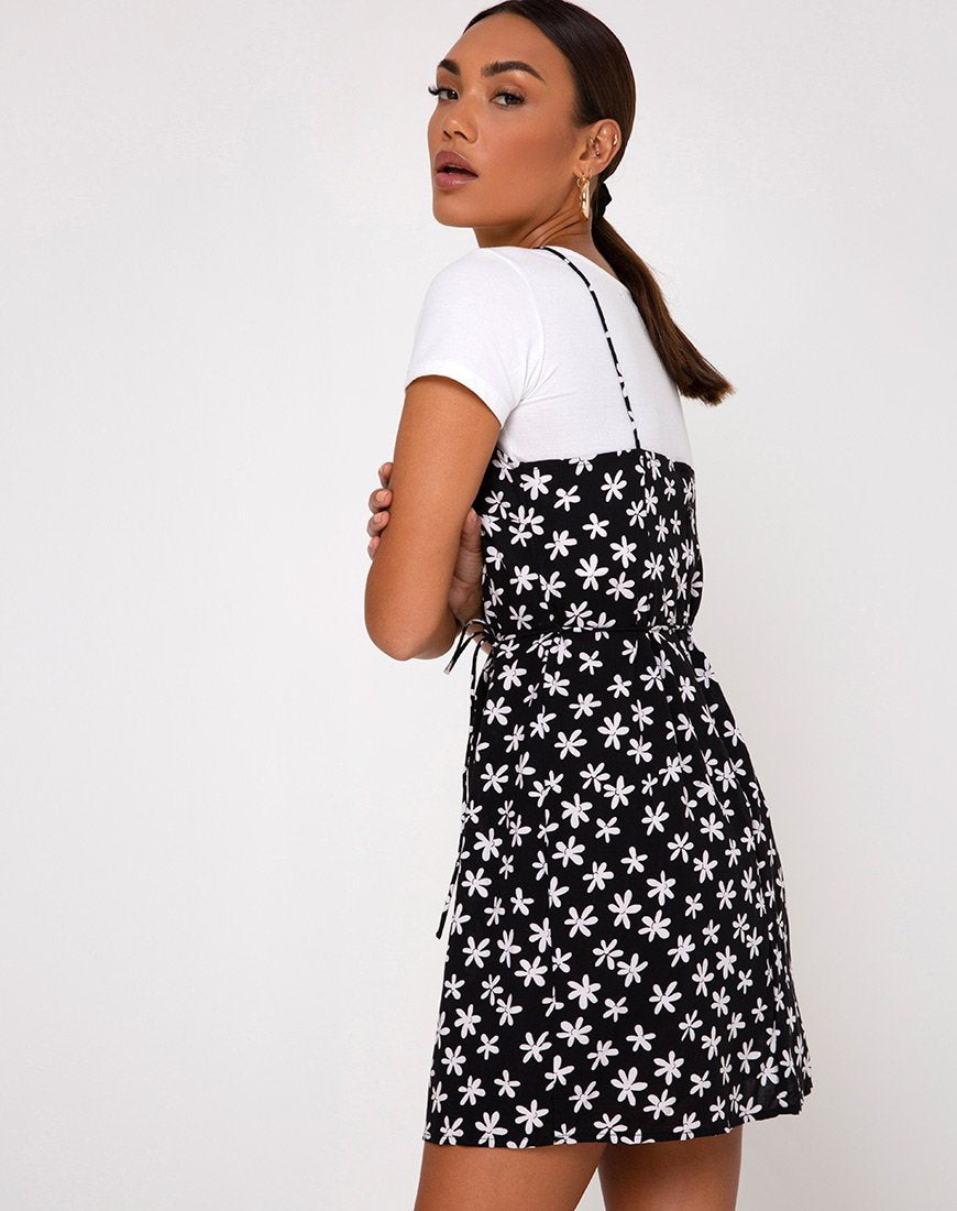 Kinley Slip Dress in 90's Daisy Schwarz und Weiß