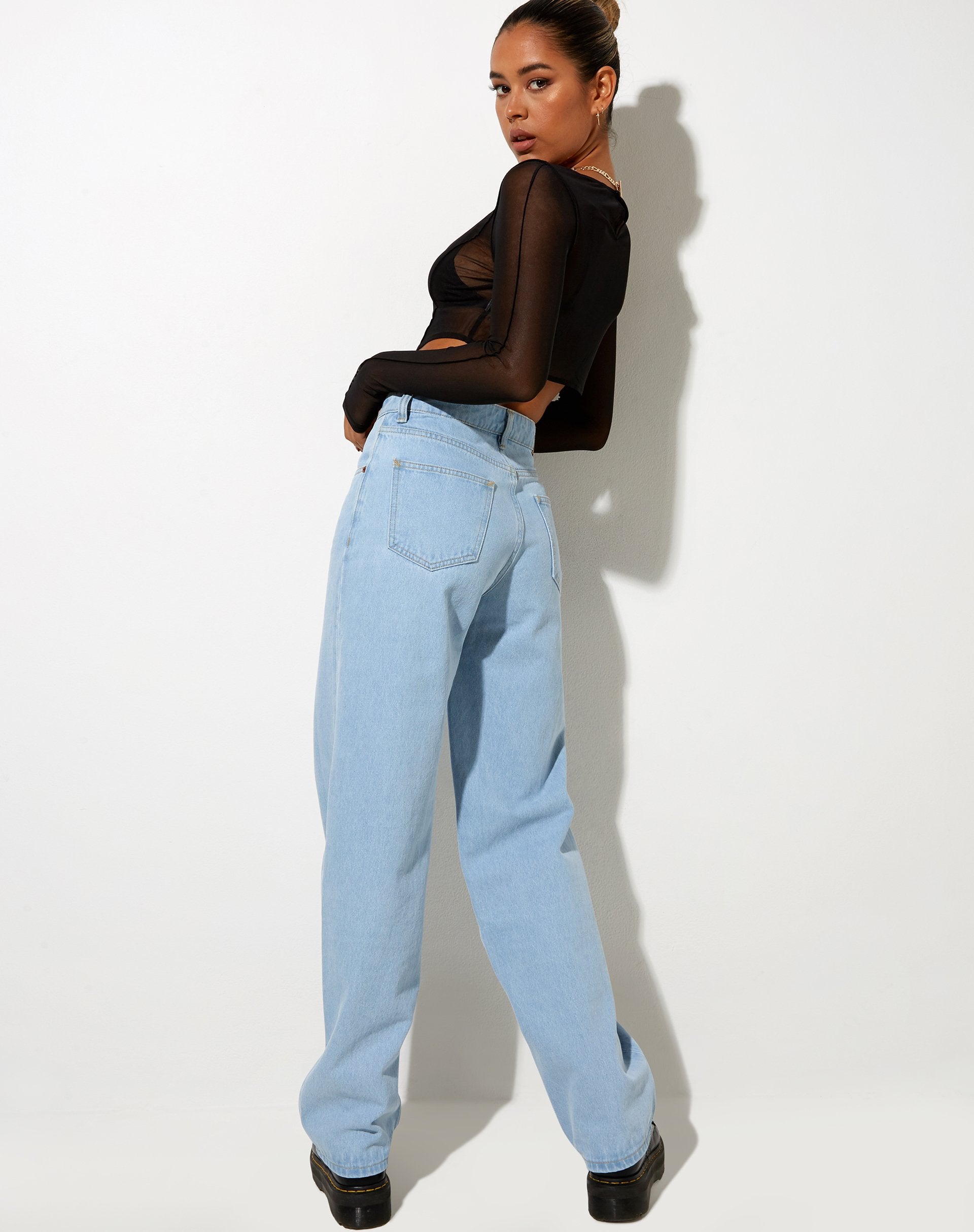 Image of Kisel Crop Top aus Mesh Schwarz