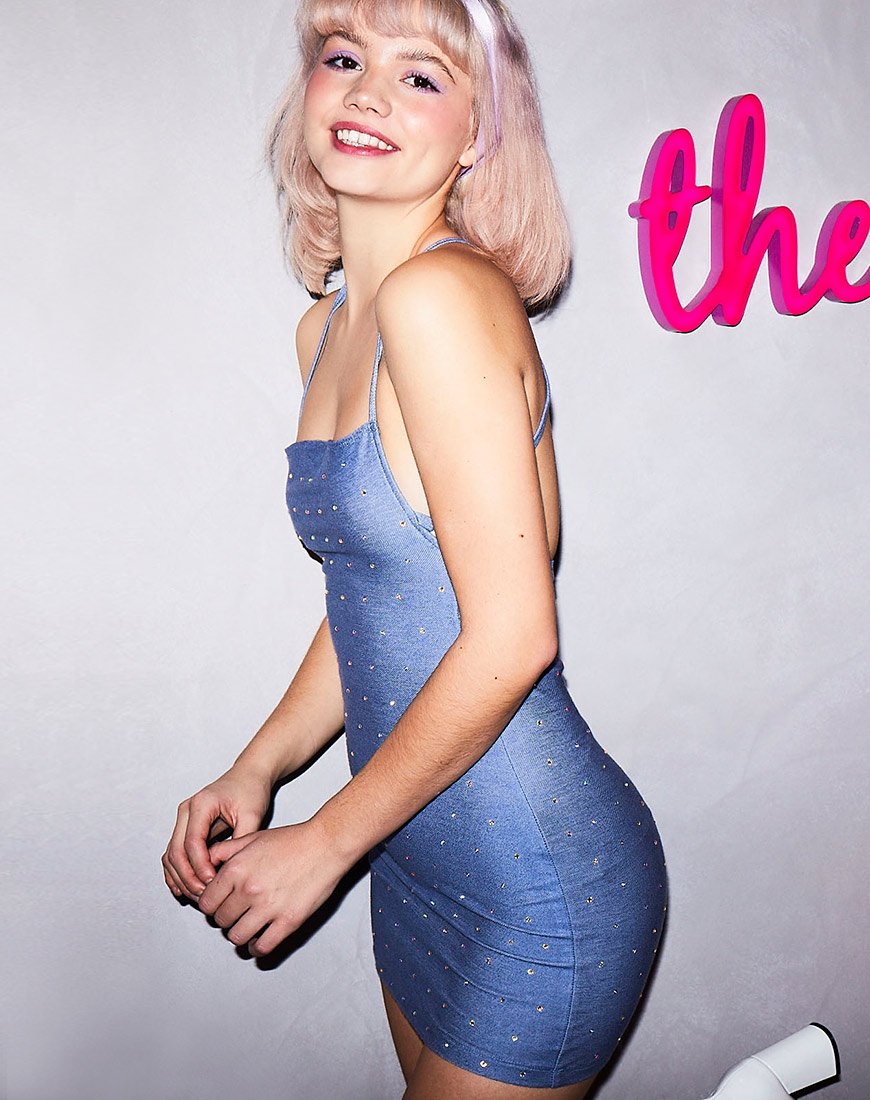 Kozue Kleid aus blauem Denim Hot Fix