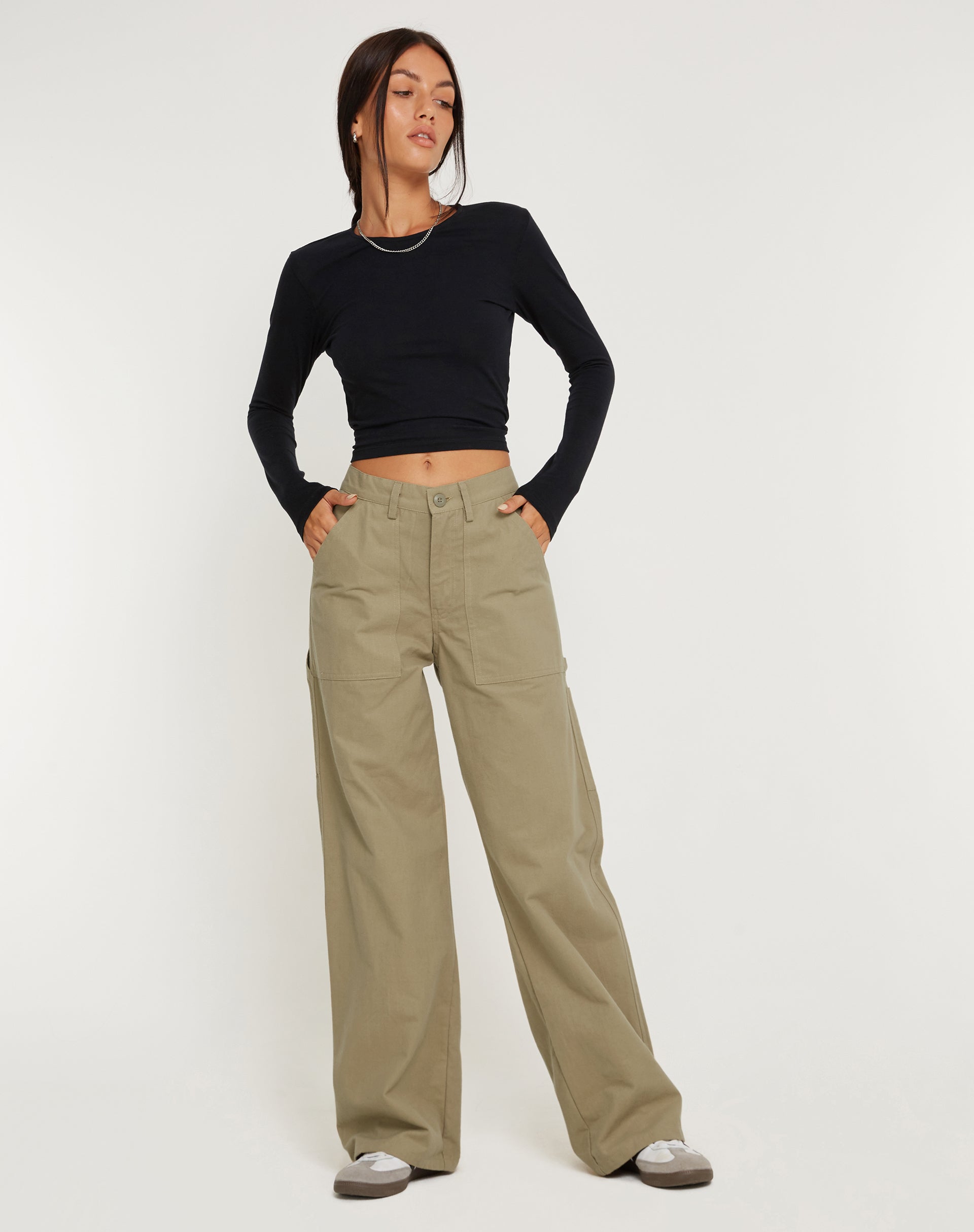 Abbildung der Kusnaedi Wide Leg Trouser in Stone