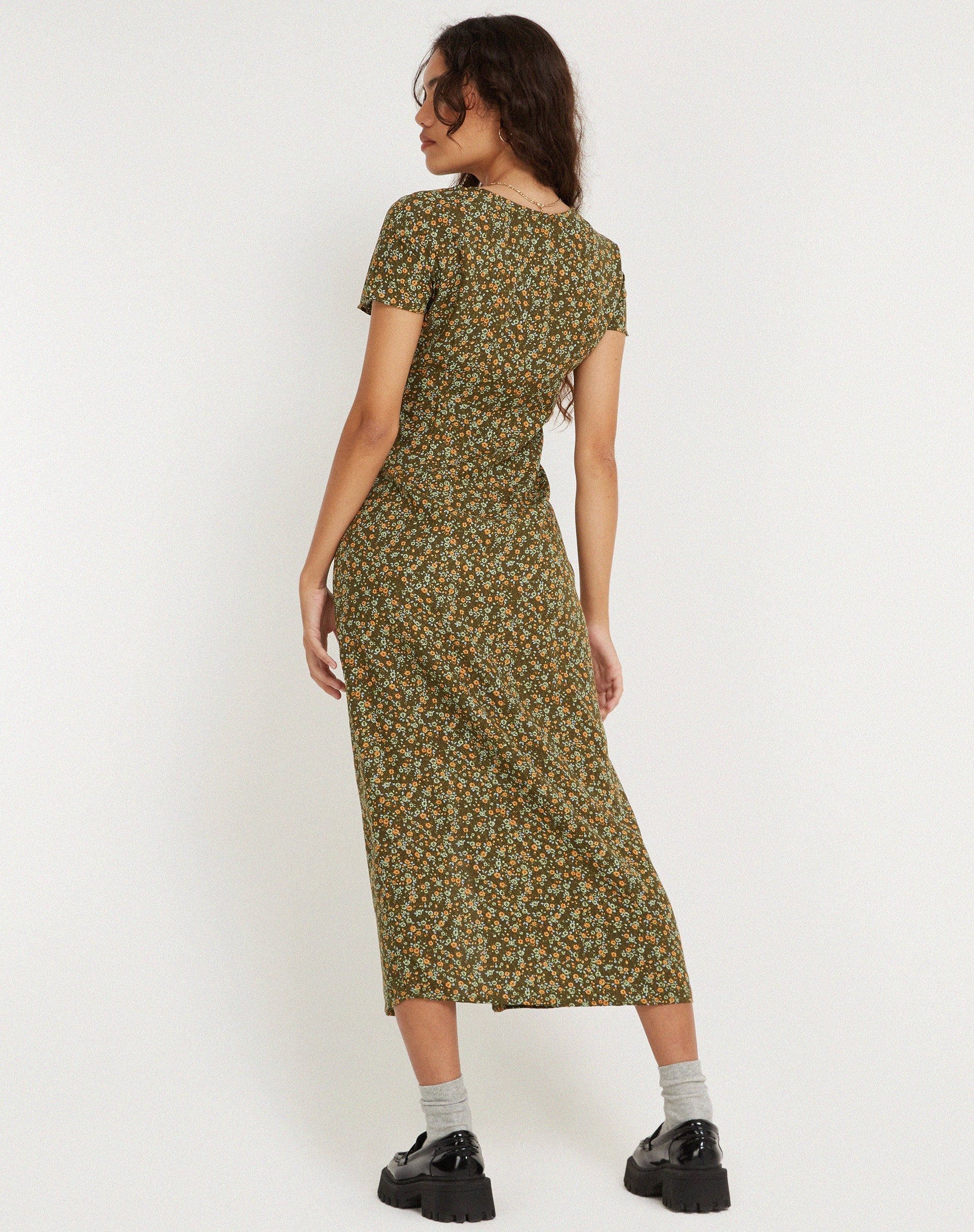 Bild von Larin Midikleid in Khaki mit Blumenmuster Grunge