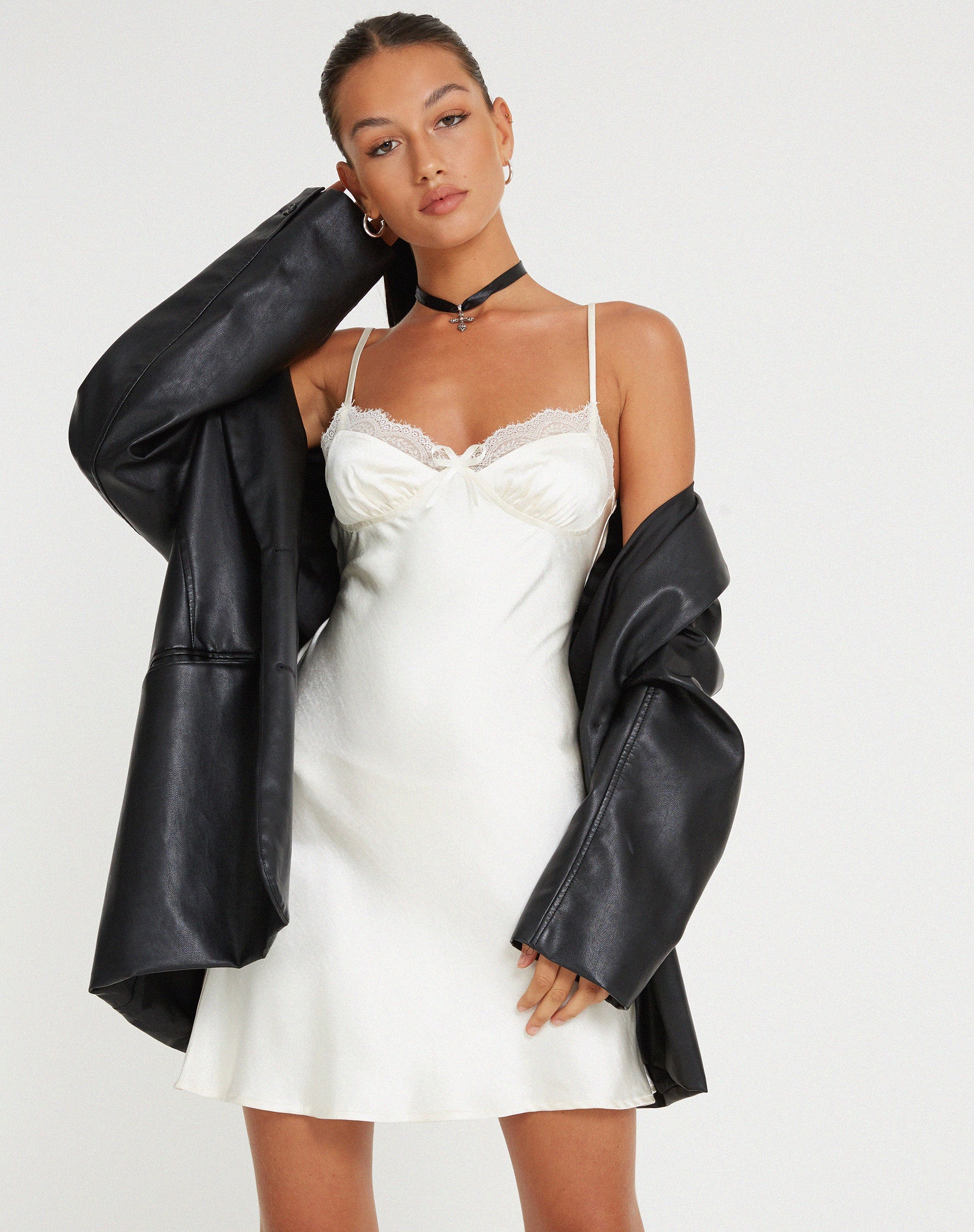 Image of Larue Minikleid aus Satin in Elfenbein