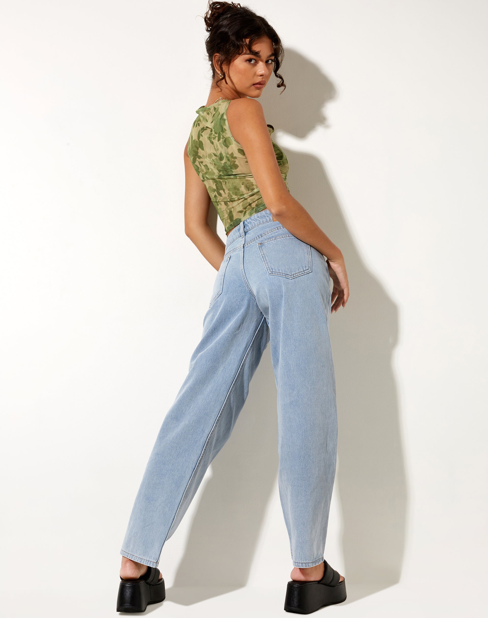 Bild von Lasa Vest Top in Blurred Floral