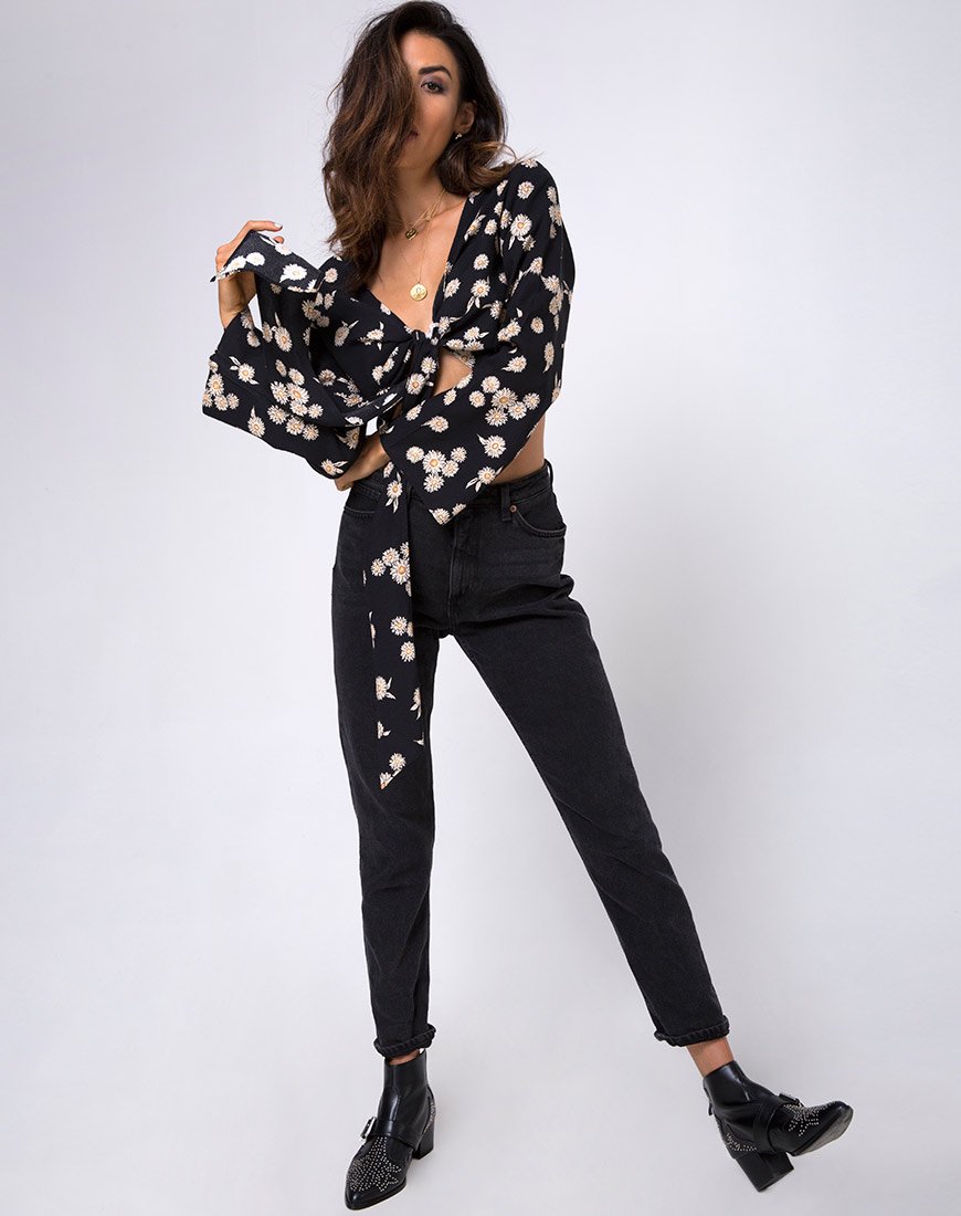 Bild von Laya Wrap Top in Grunge Daisy Floral