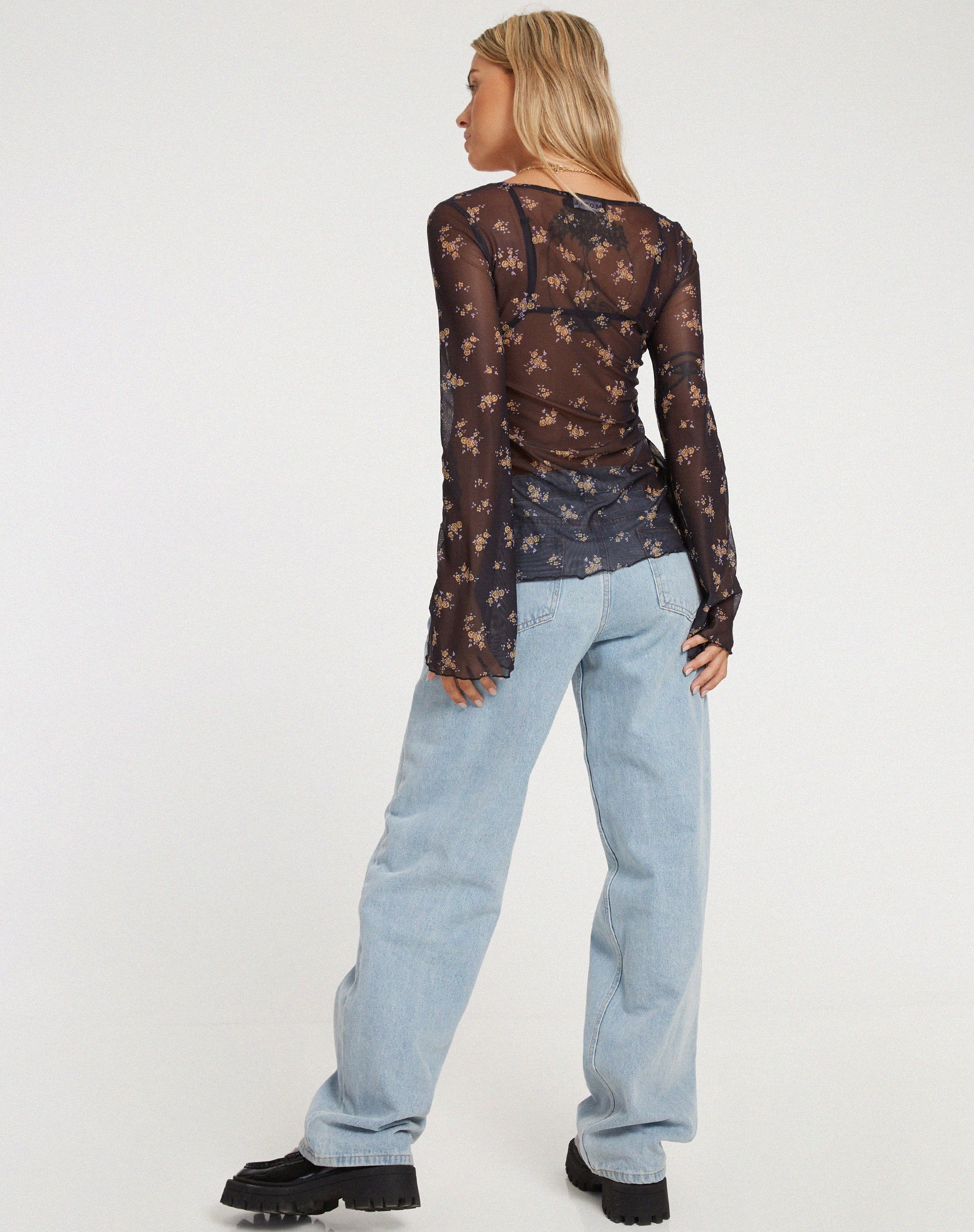 BILD VON Leony Cardi in Femme Floral Schwarz und Gold