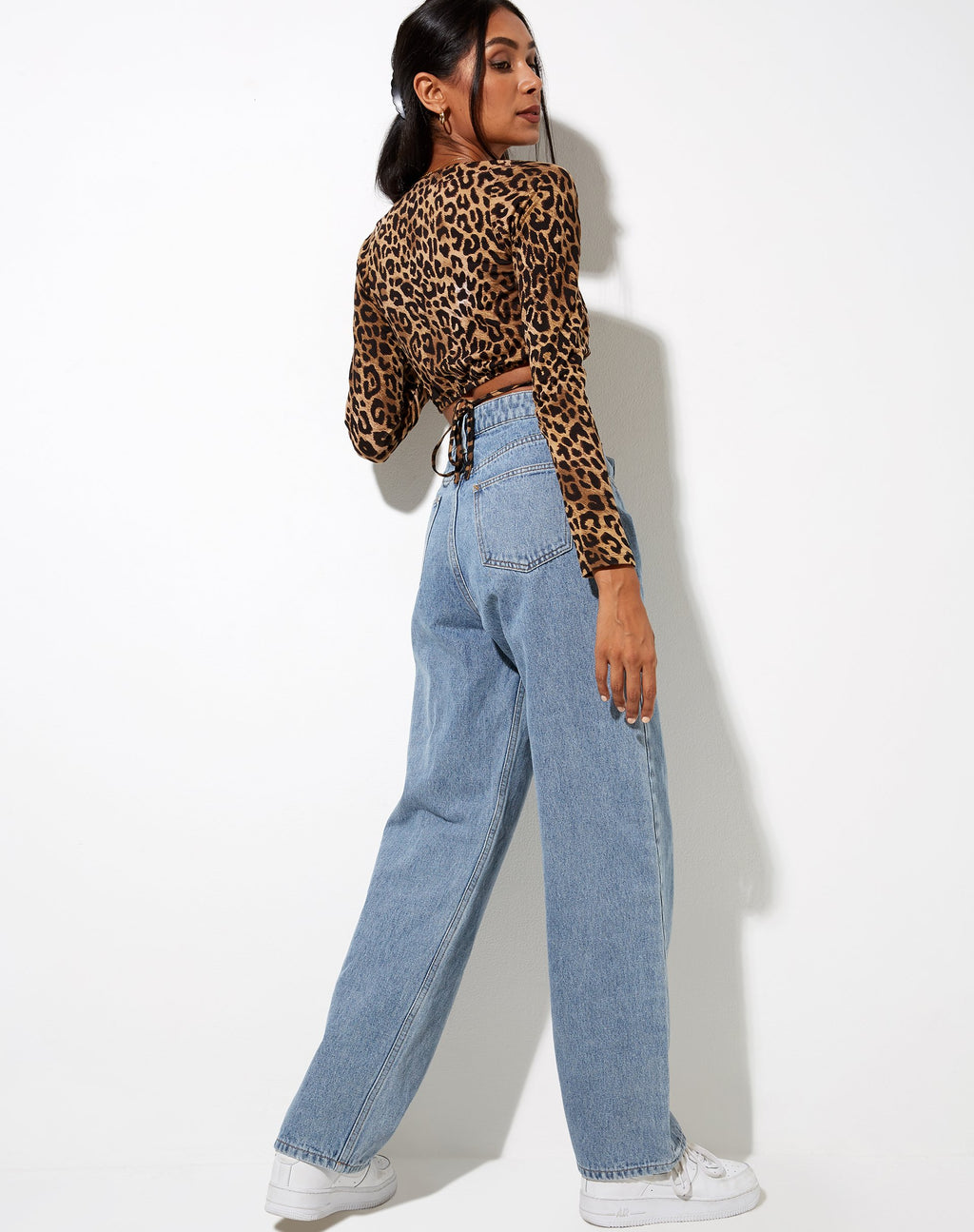 Lieneva Crop Top in Nacht Leopard Braun