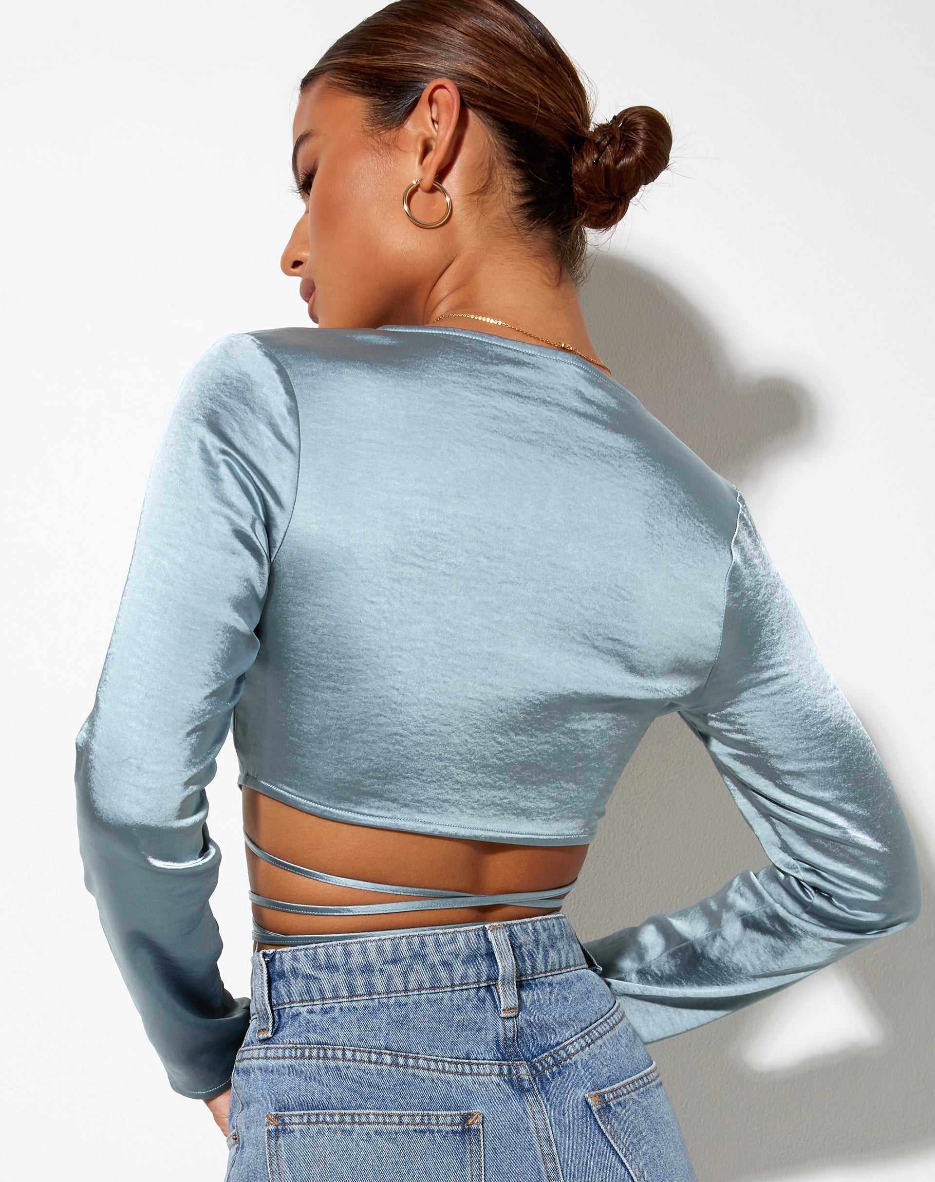 Image of Liva Top in Satin Hellblau