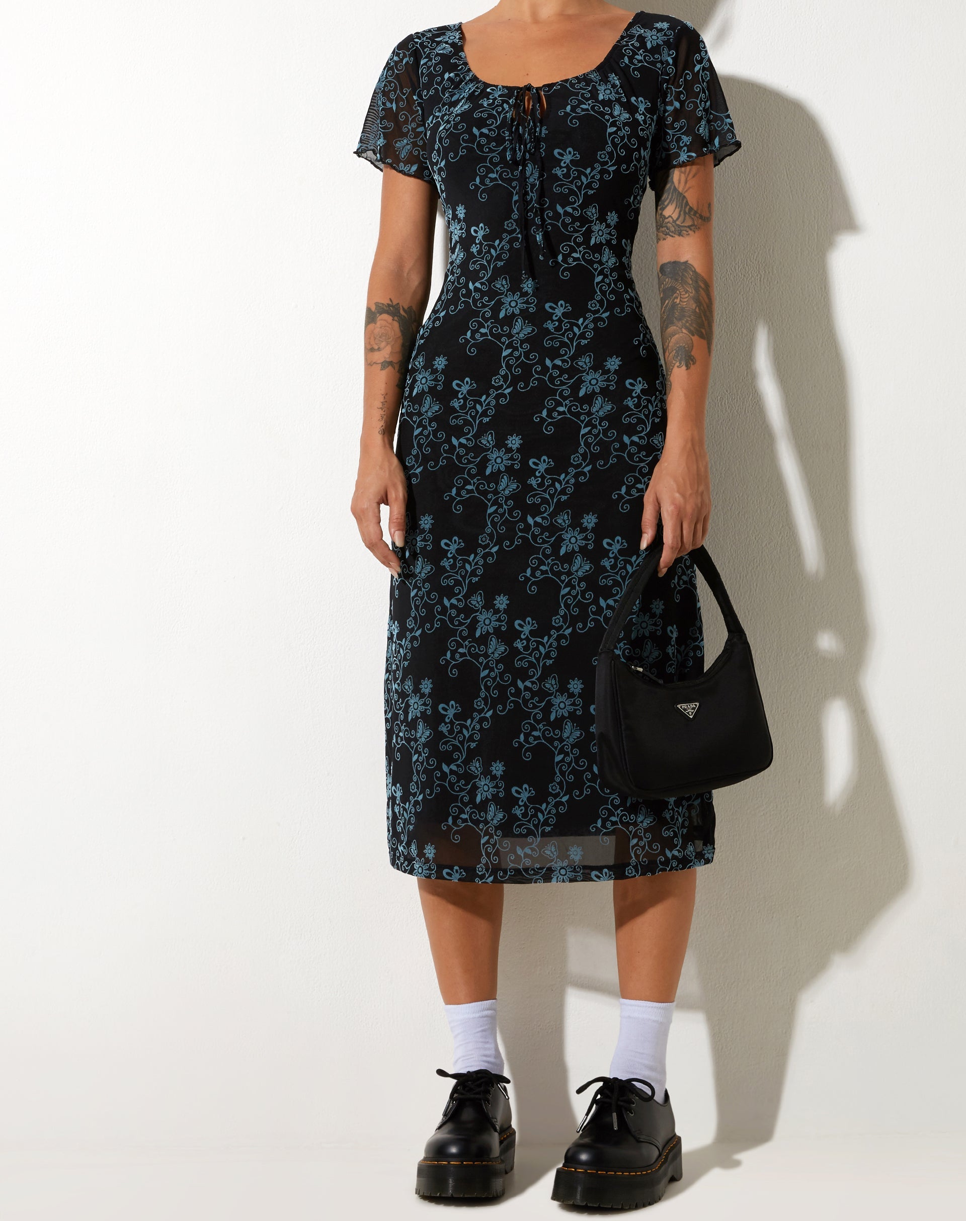 Abbildung Lorani Midikleid in Butterfly Vine Flock Blau