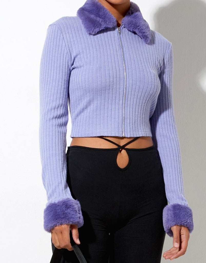 Loria Cardi in Flieder