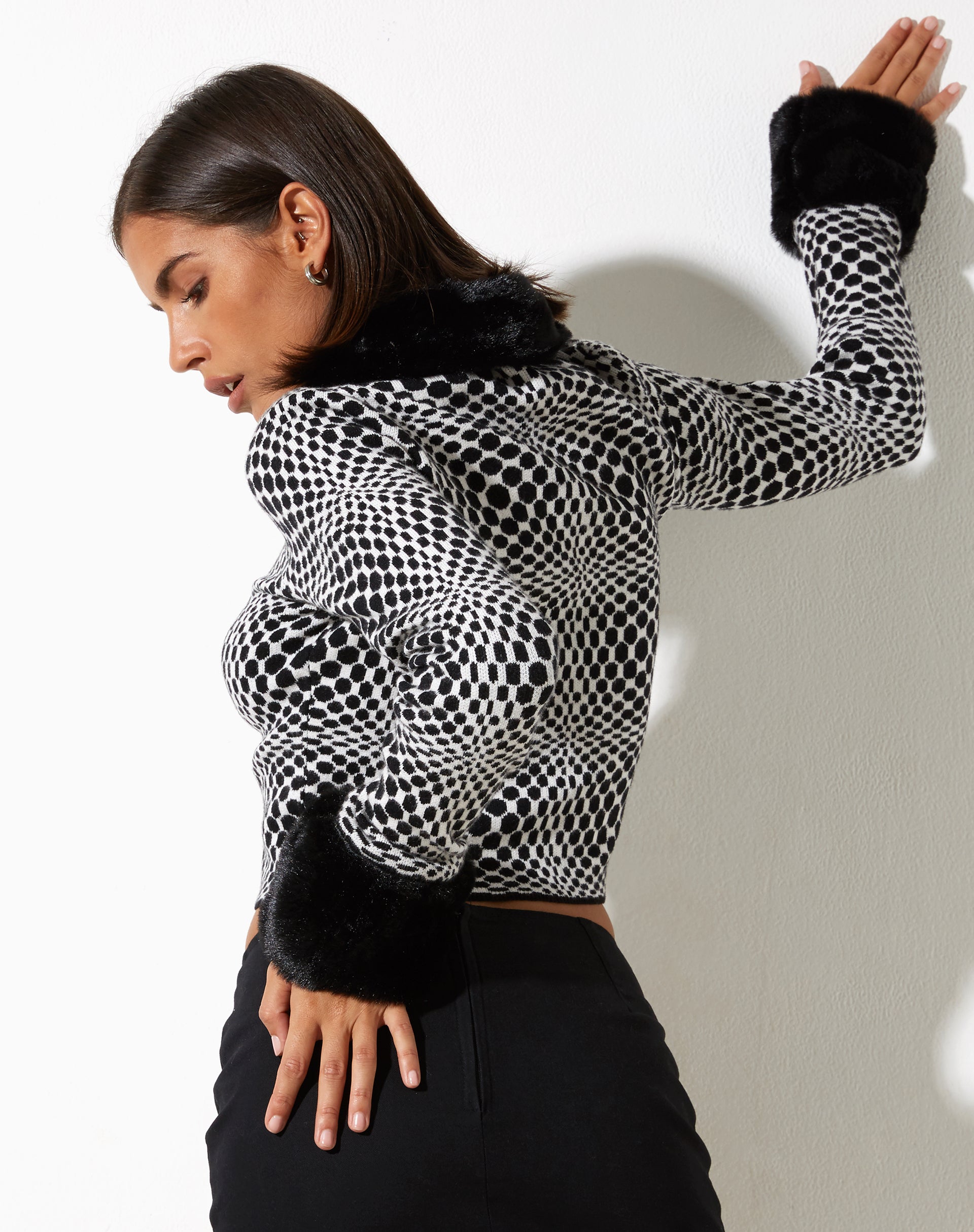 Bild von Lorita Cardi in Monochrom-Optik Quadratisch Schwarz und Weiß