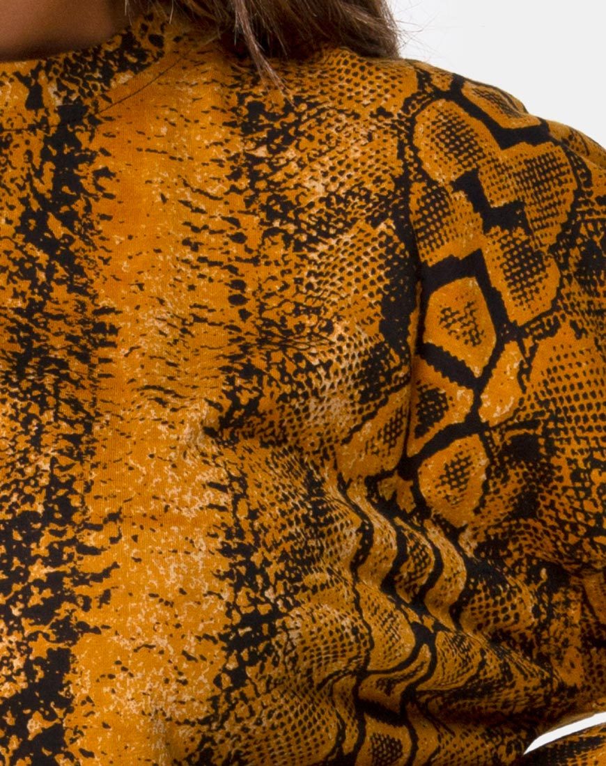 Image of Lotsun Pullover Kleid in Snake Senf