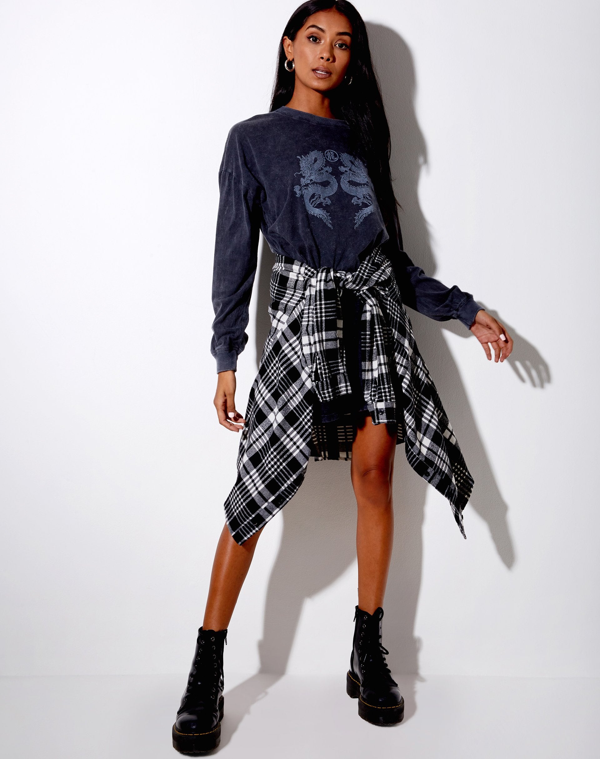 Bild von Lotsun Sweatshirt in schwarzer Waschung Twin Dragon
