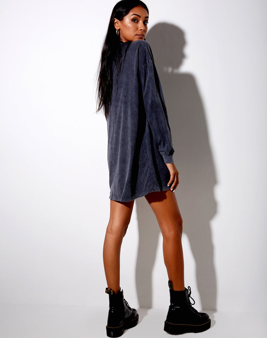 Lotsun Sweatshirt in schwarzer Waschung Twin Dragon