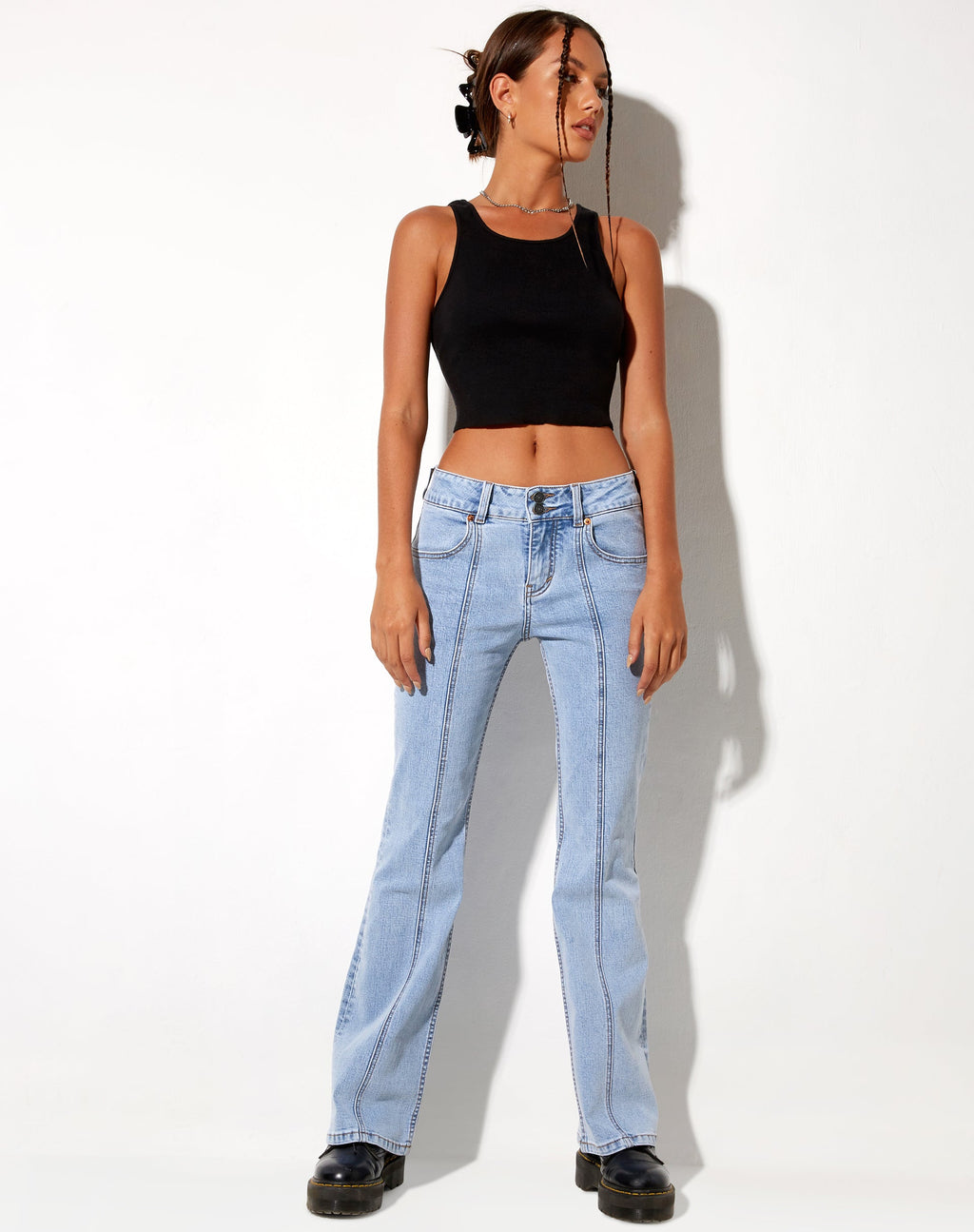 Low Rise Seam Jeans in Super Light Wash Blau