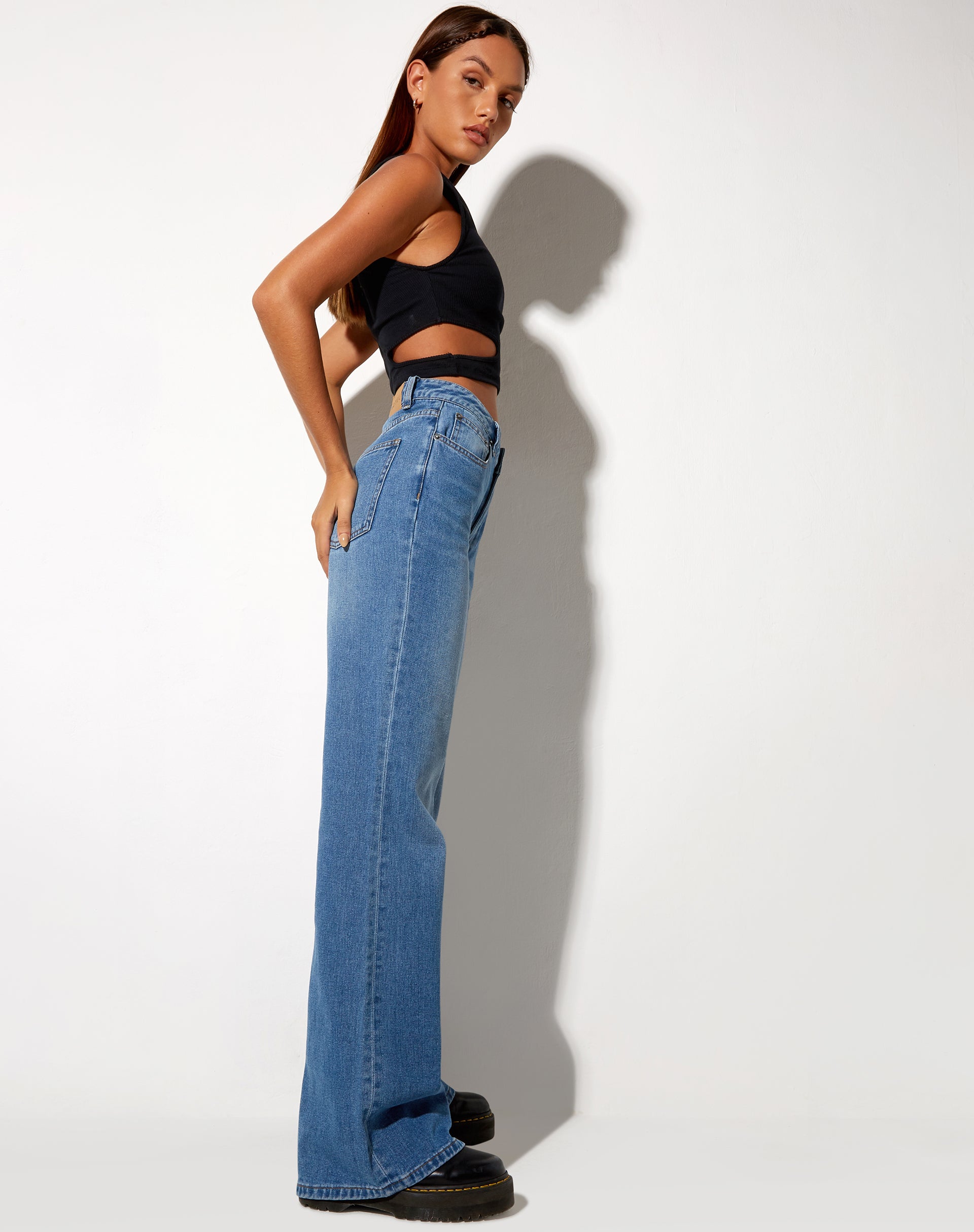 Bild von Low Slung Jeans in blauer Waschung