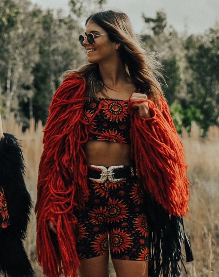 Bild von Kini Crop Top in Hot Sun X Princess Polly