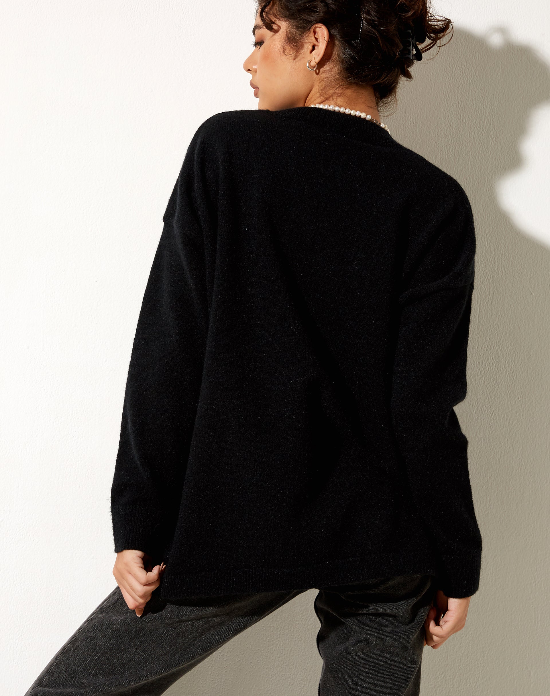 Bild von Lulees Pullover in Magic Black