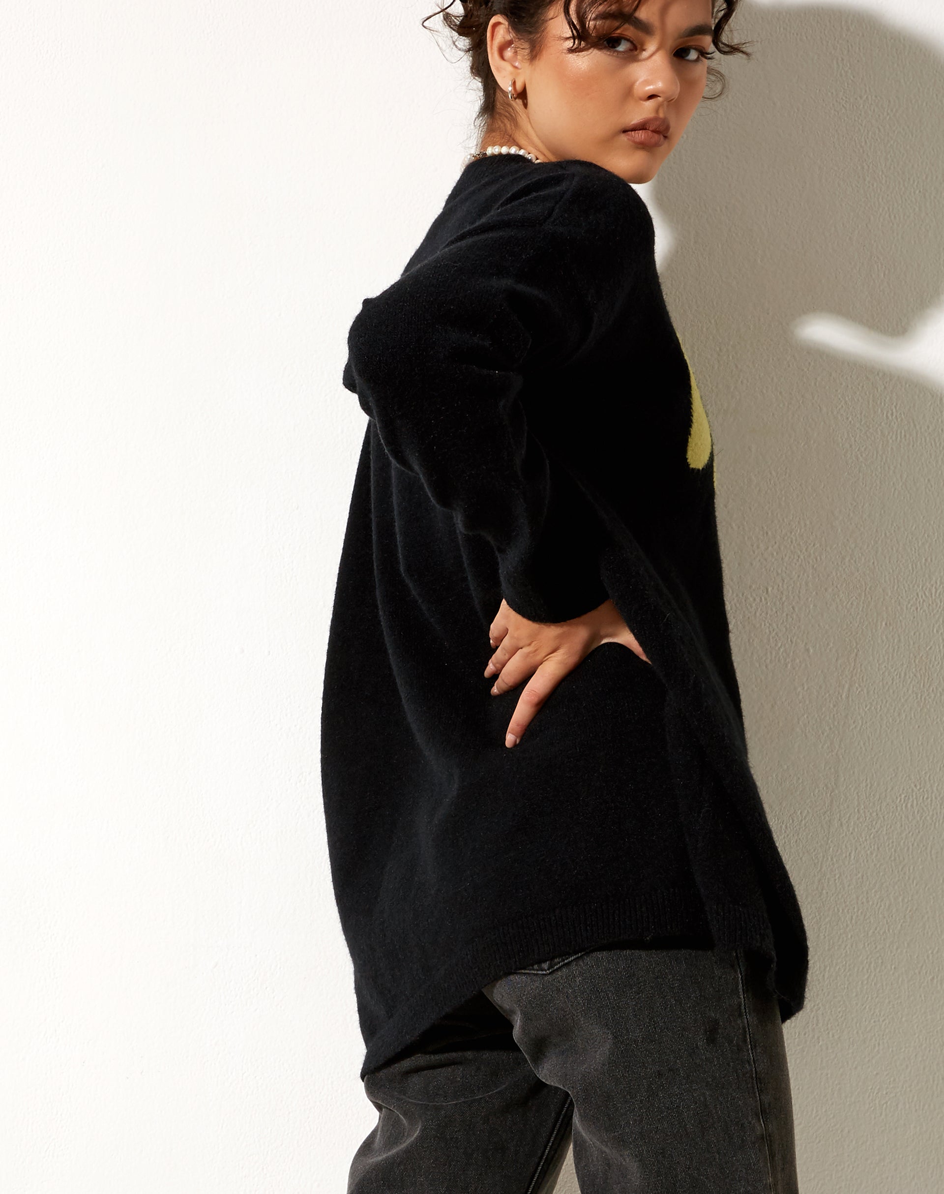 Bild von Lulees Pullover in Magic Black