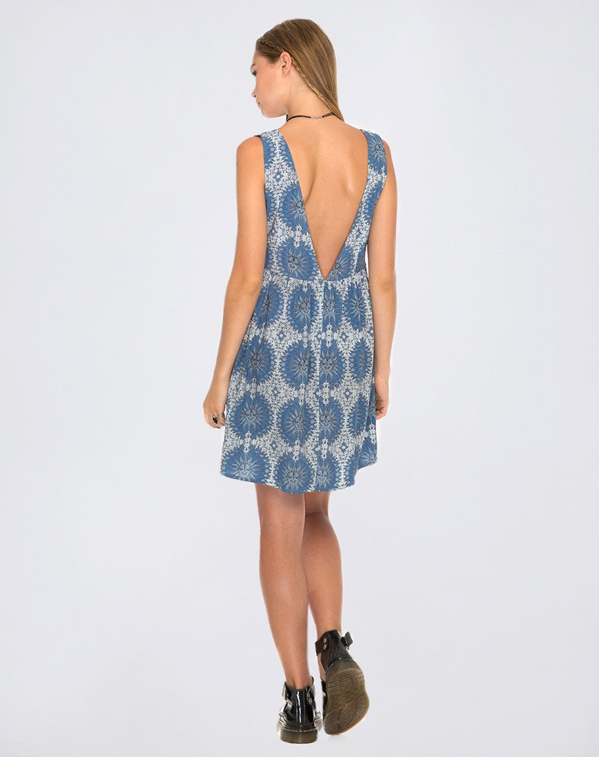 Image of Lyre Kleid in Moon Face Blau
