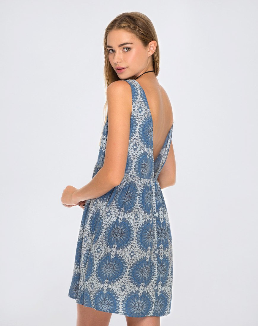 Image of Lyre Kleid in Moon Face Blau