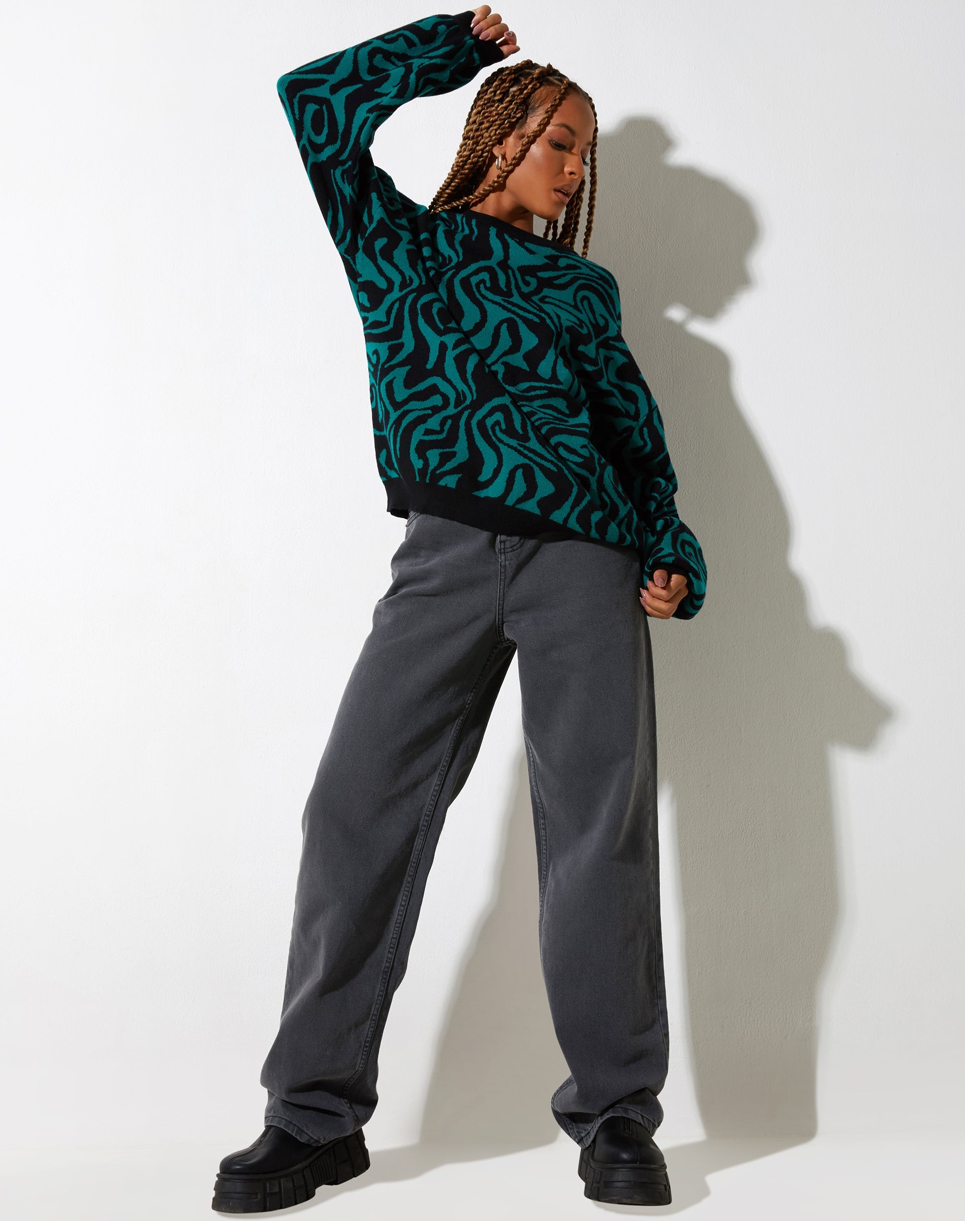 Image of Mably Pullover in Jagged Swirl Grün und Schwarz