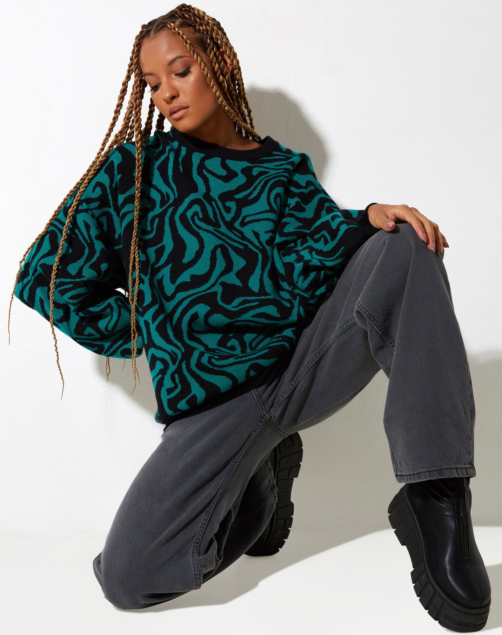 Image of Mably Pullover in Jagged Swirl Grün und Schwarz