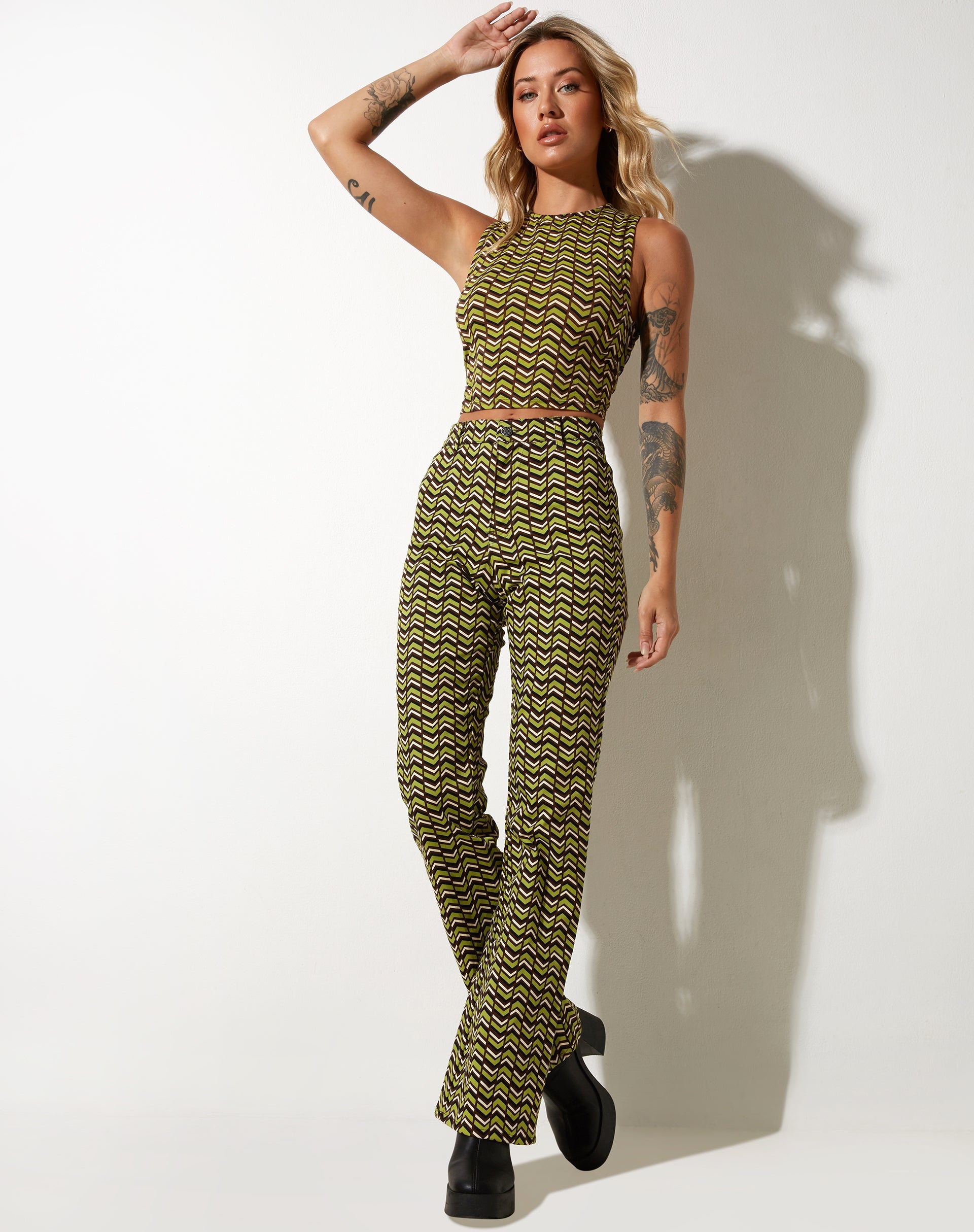 Maci Top in Chevron Grün