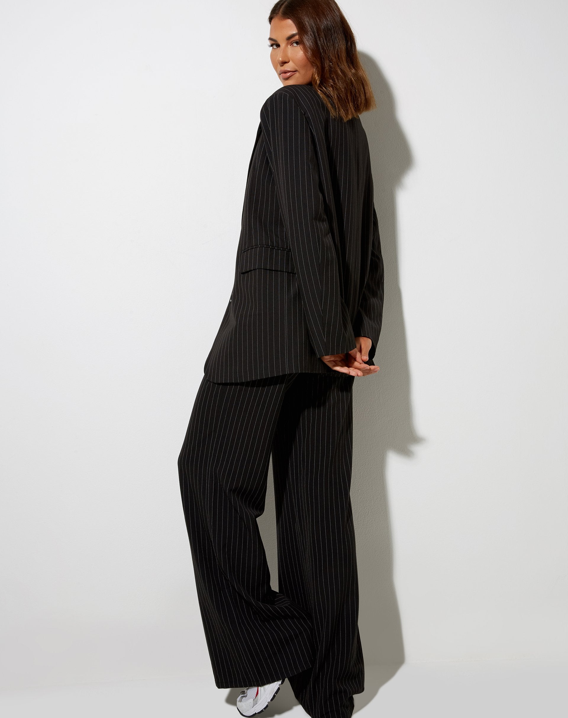 Image of Maiwa Blazer in Nadelstreifen Schwarz