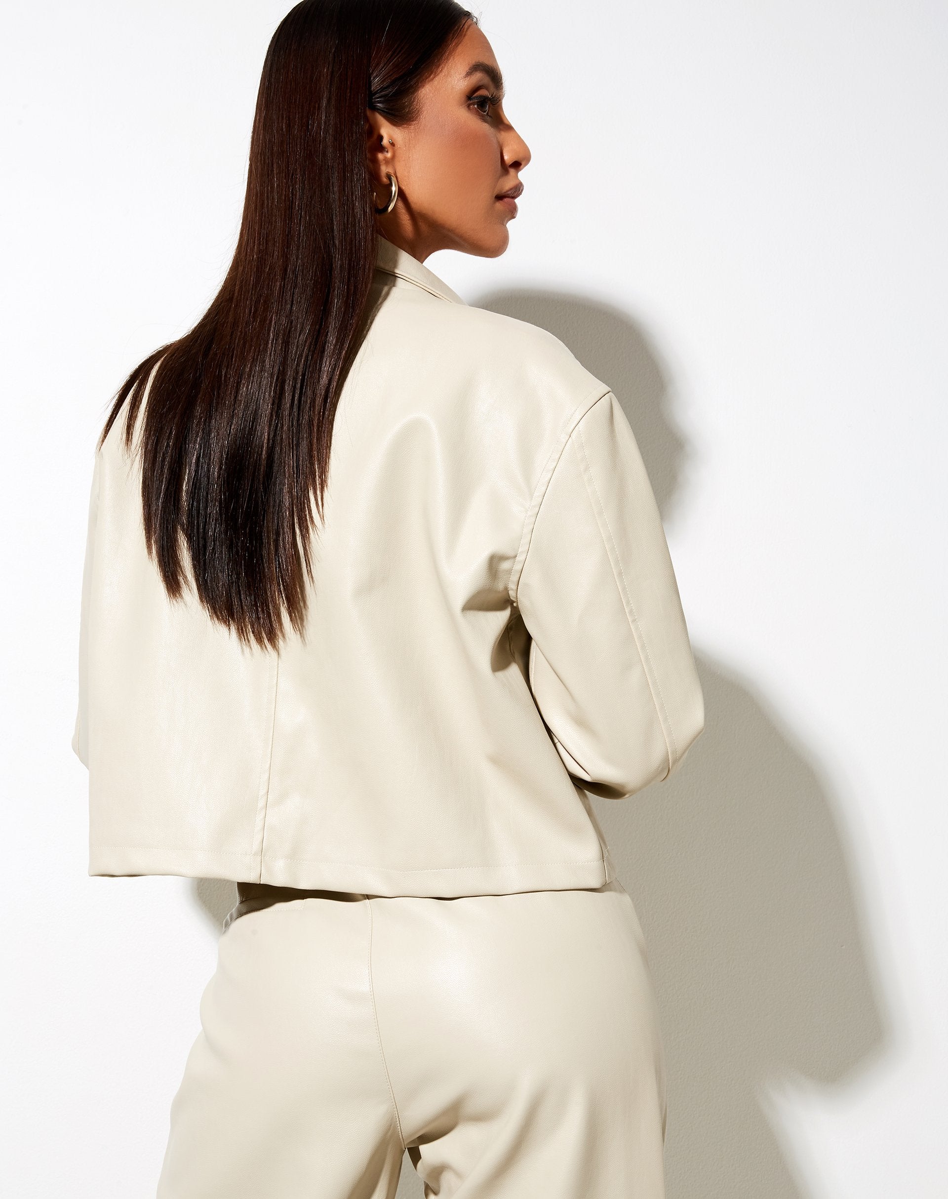 Bild von Maja Cropped Blazer in Pu Ecru