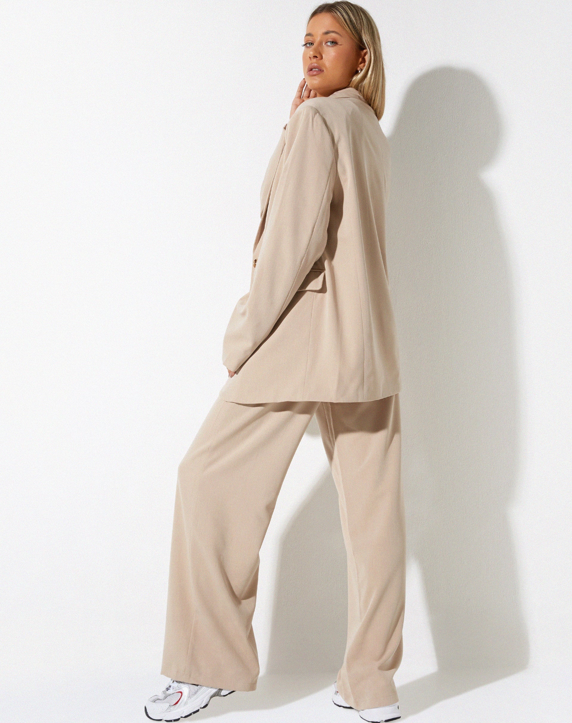 Abbildung der Abena Hose in Soft Tailoring Beige