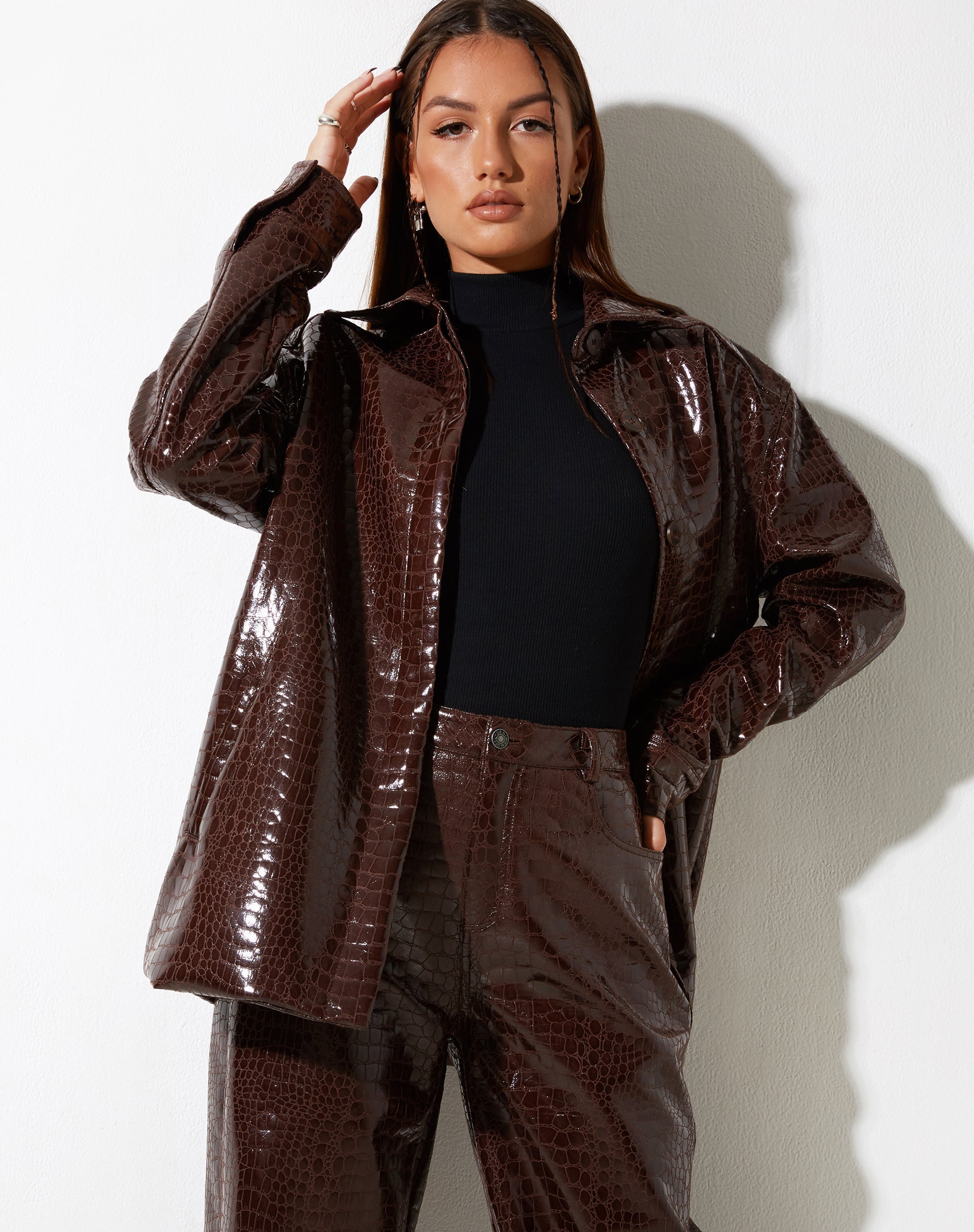 Bild von MOTEL X IRIS Parallele Hose in Croc PU Dunkelbraun