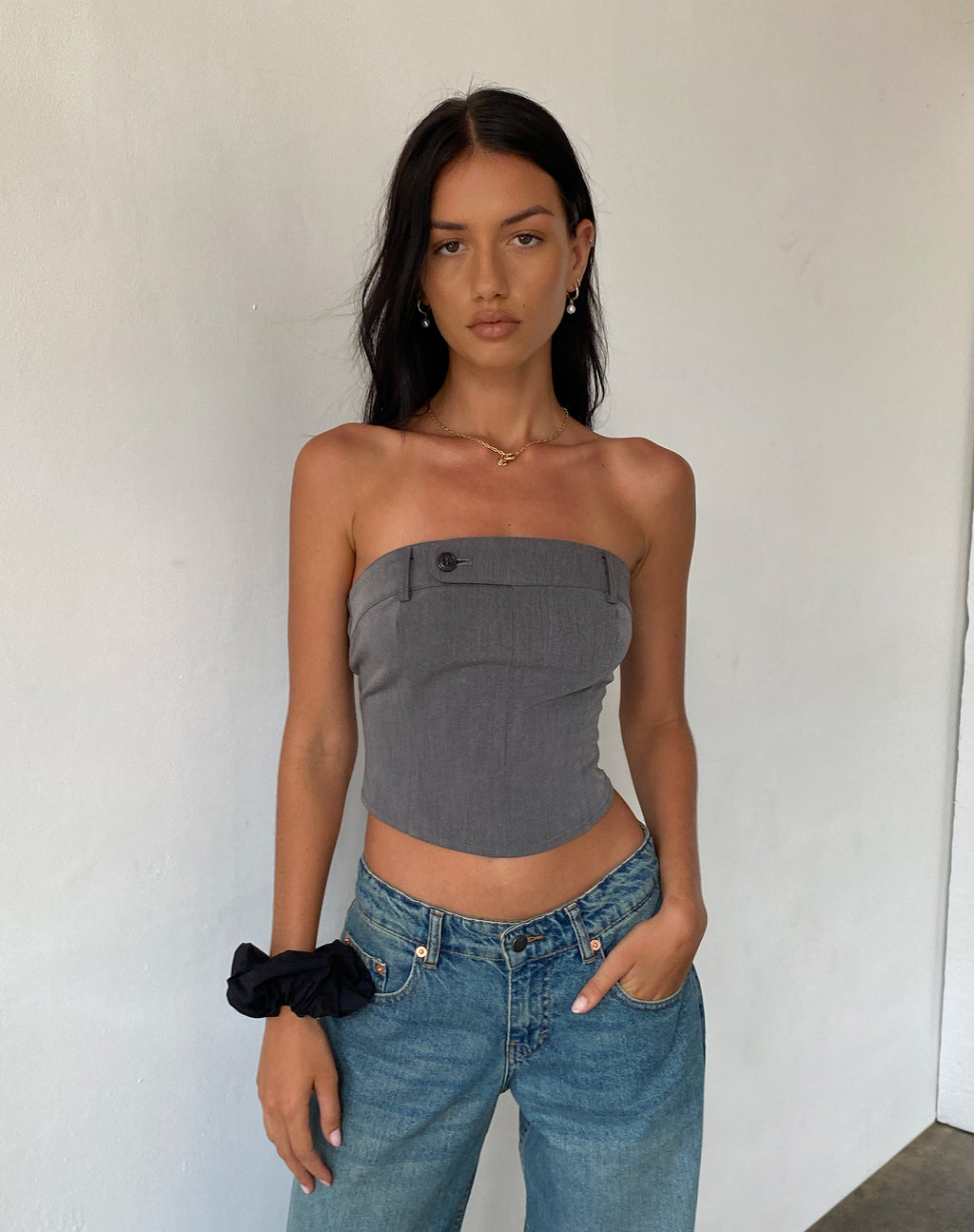 Manaf Gürtel Detail Korsett Top in Tailoring Charcoal