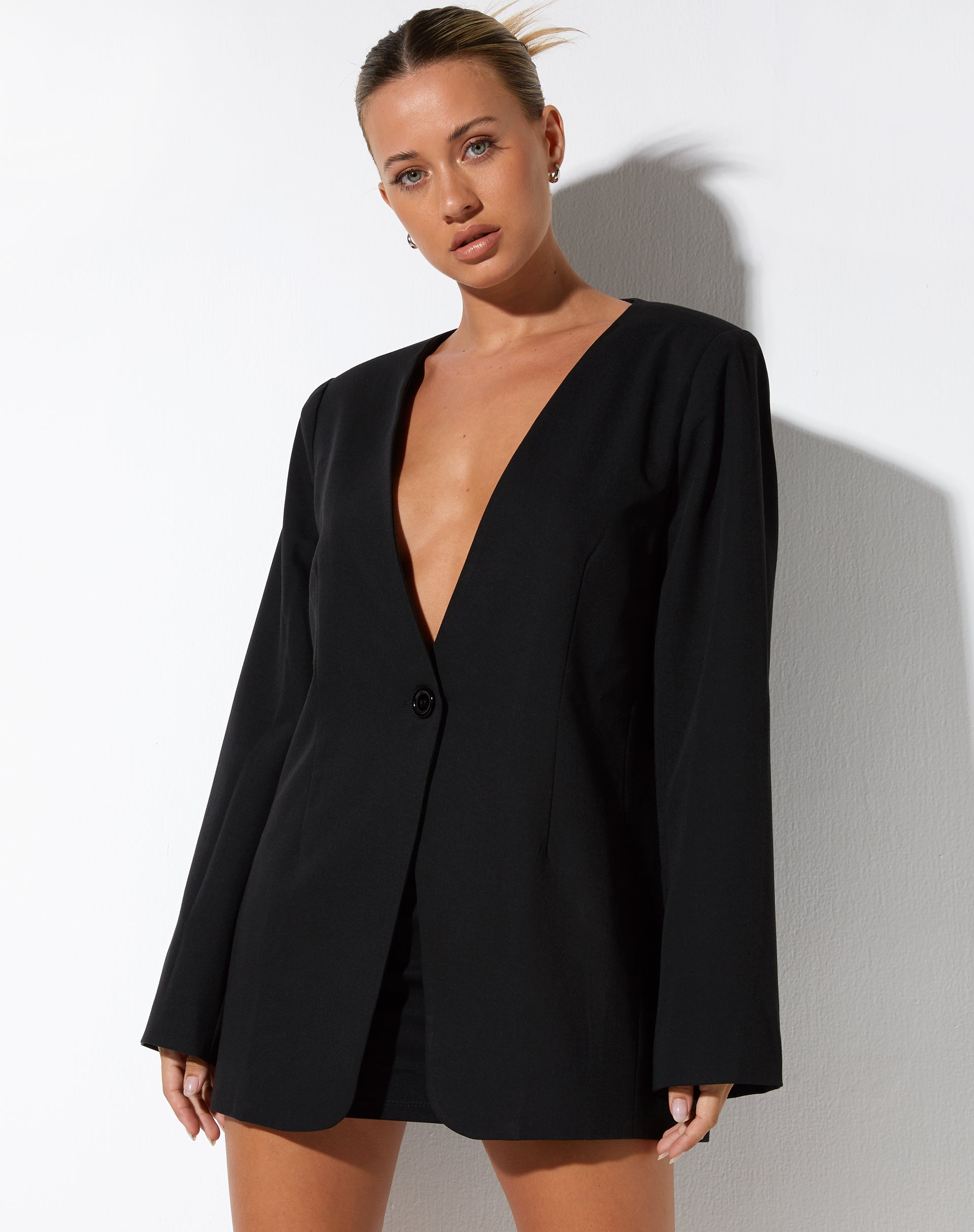 Abbildung des Marlia Blazers in Schwarz