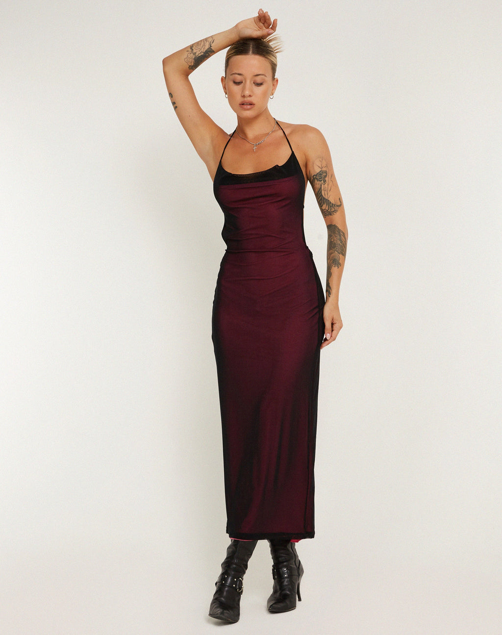 Mayra Maxikleid in Schwarz mit Magenta-Futter