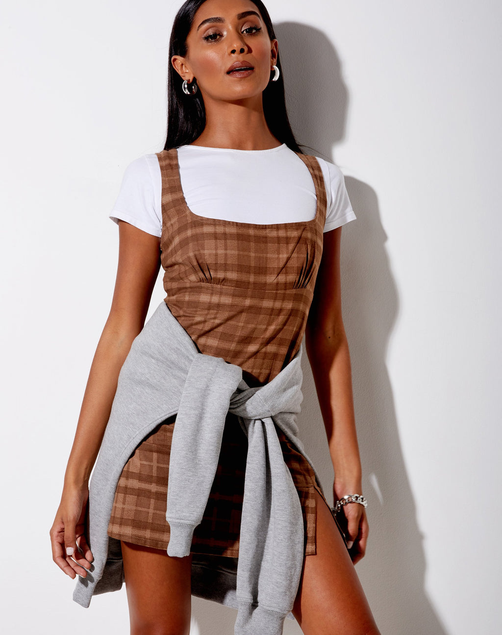 Mehra Minikleid aus braunem Karo