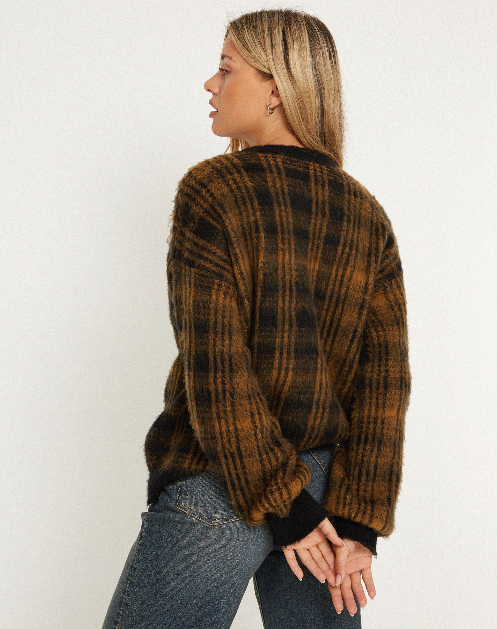 Bild von Mihail Strickpullover in Schwarzbraun