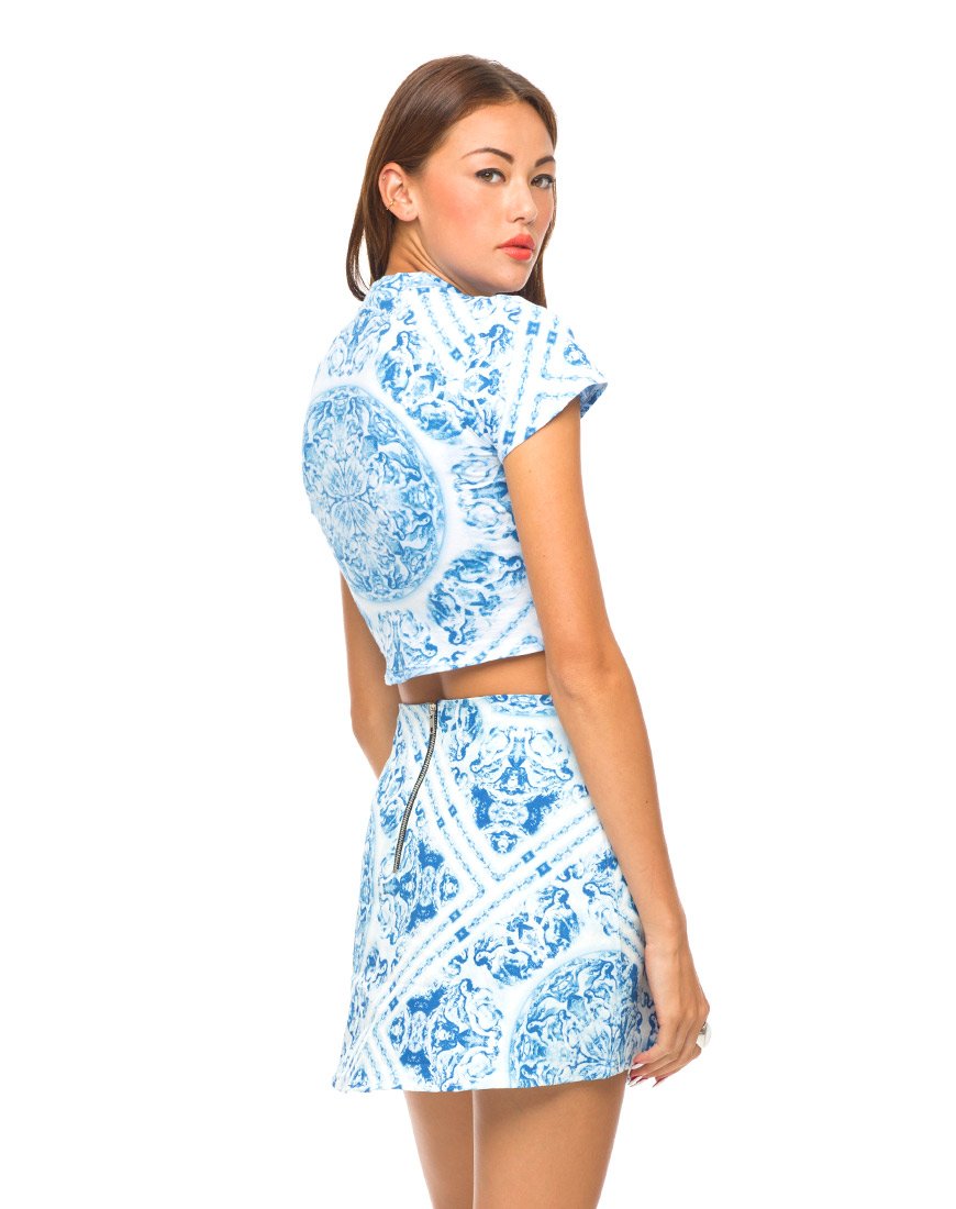 Motel Mindy Rollkragen Crop Top in Blau Venus