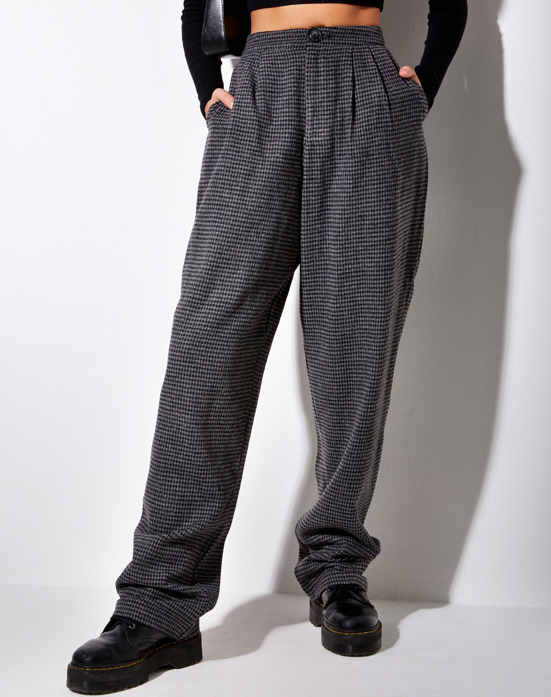 Image of Misha Hose mit weitem Bein aus Hahnentritt Schwarz und Grau