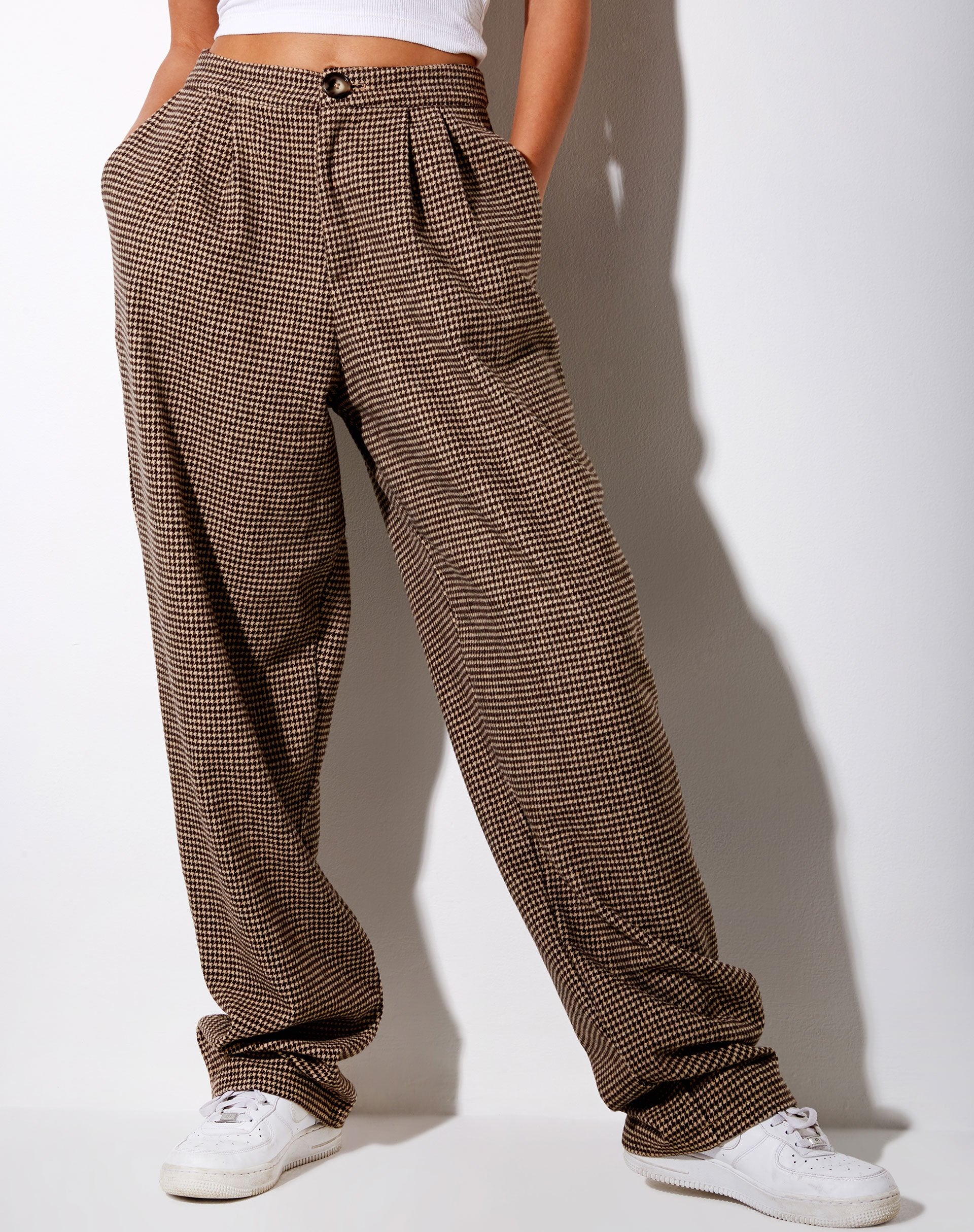 Image of Misha Hose mit weitem Bein aus Houndstooth Braun
