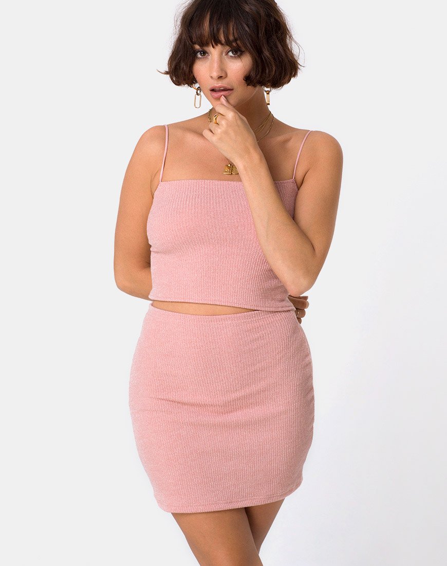 Moeena Oberteil mit hohem Halsausschnitt aus Crinkle-Rippstrick Rosa