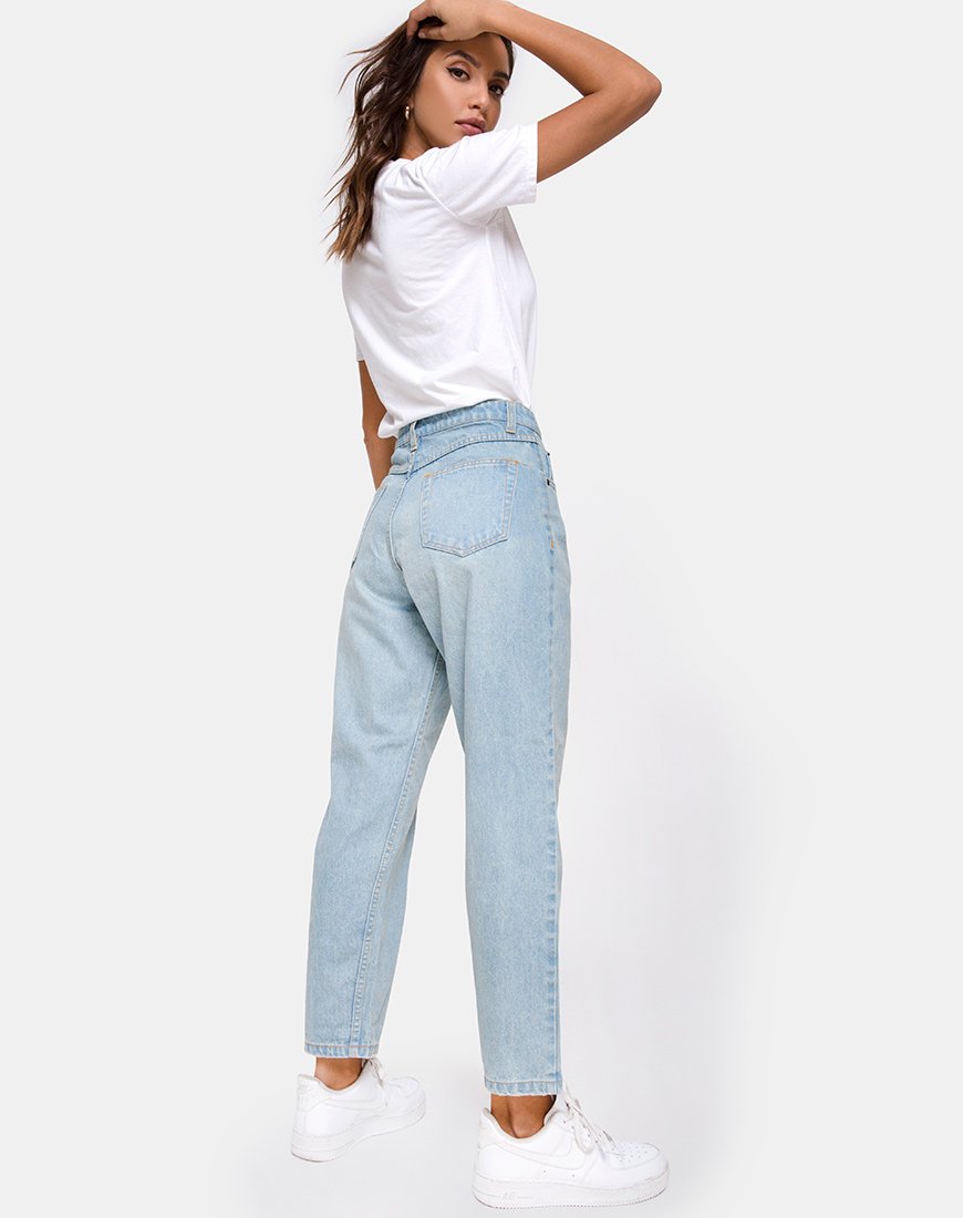 Bild von Mom Jeans in blauer Waschung