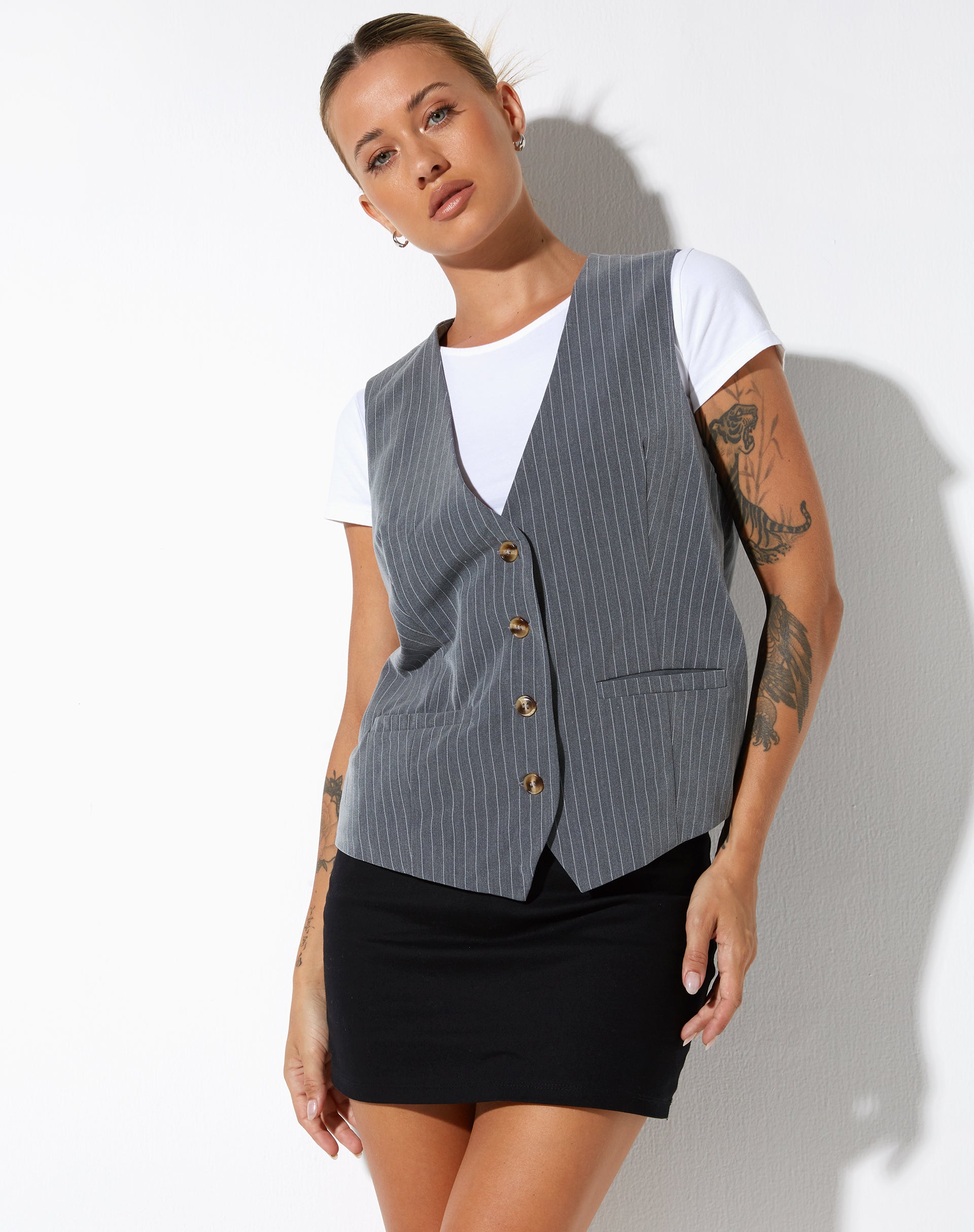 Abbildung von Moris Vest in Pinstripe Grey