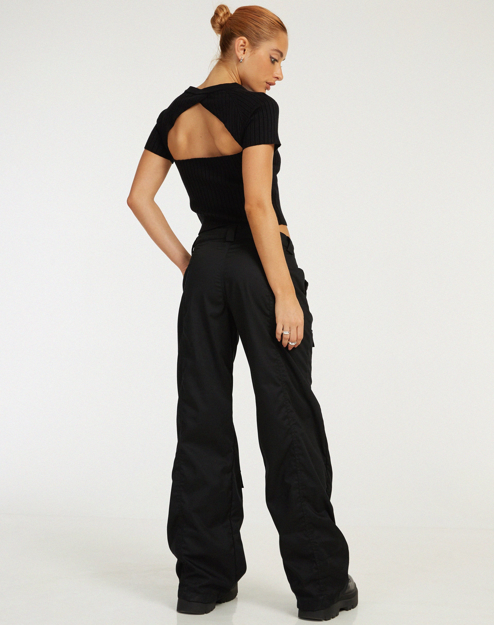 Morsche Cut Out Crop Top in Schwarz