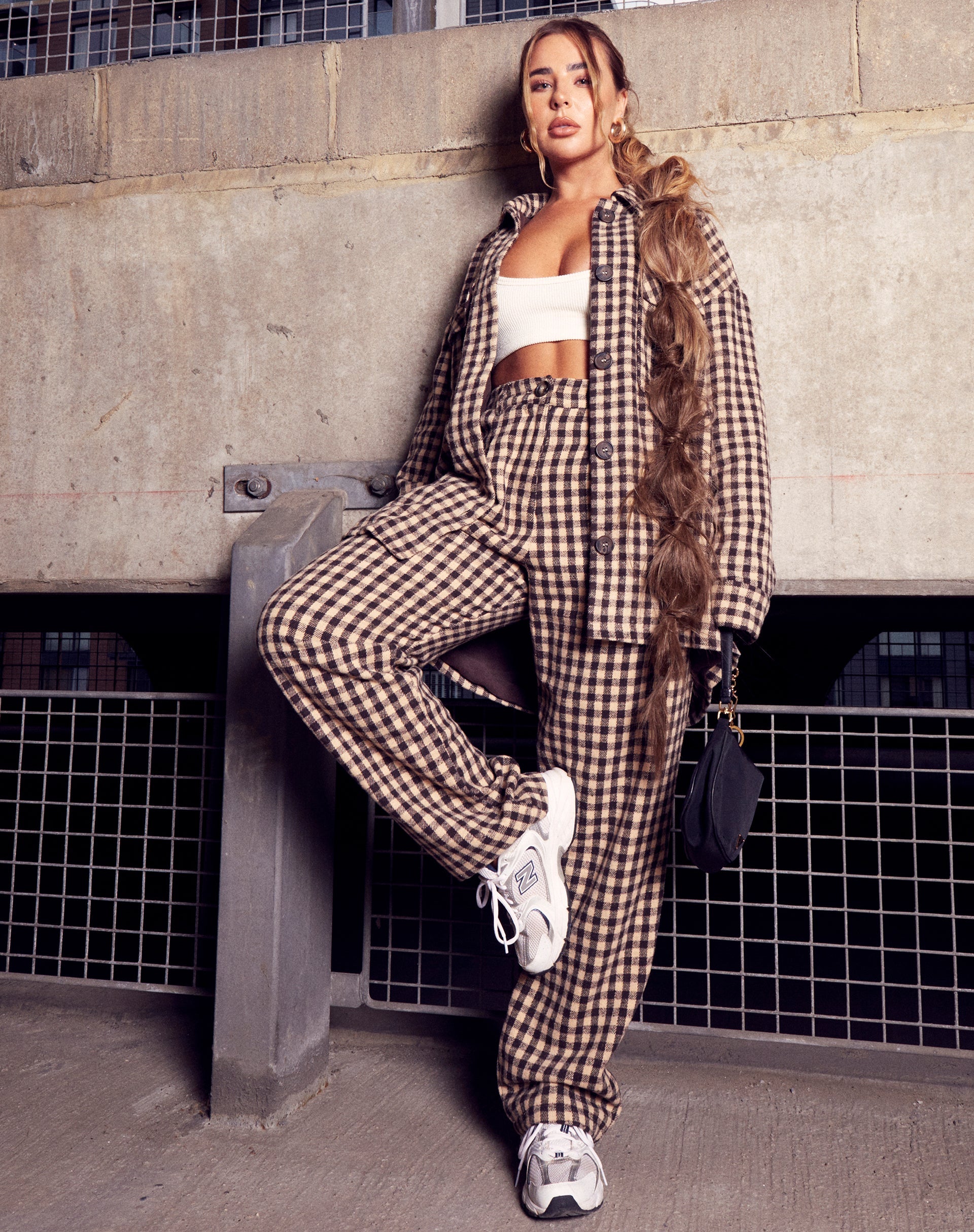 Image of Sakila Hose in Gingham Tan und Schwarz