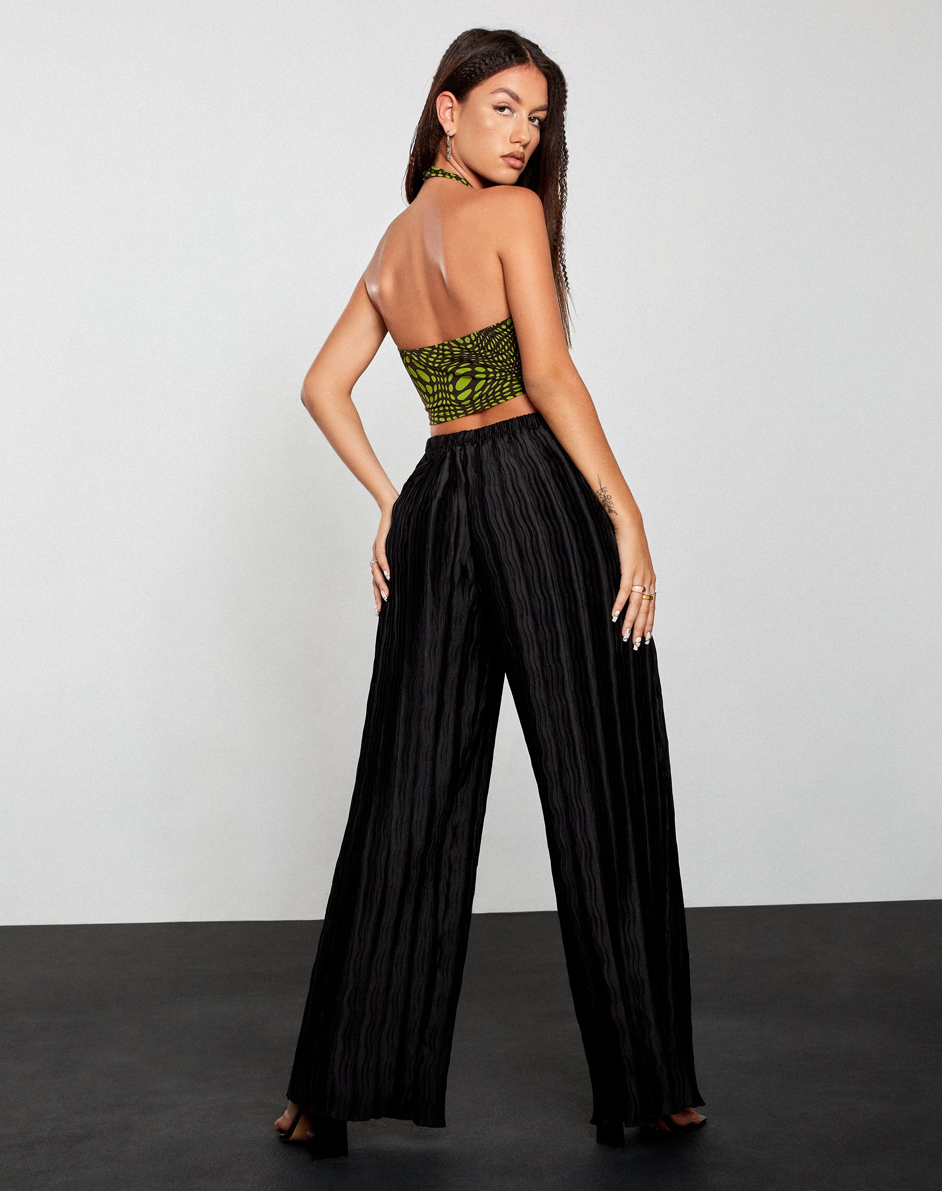 Image der Bian Hose in Crinkle Schwarz