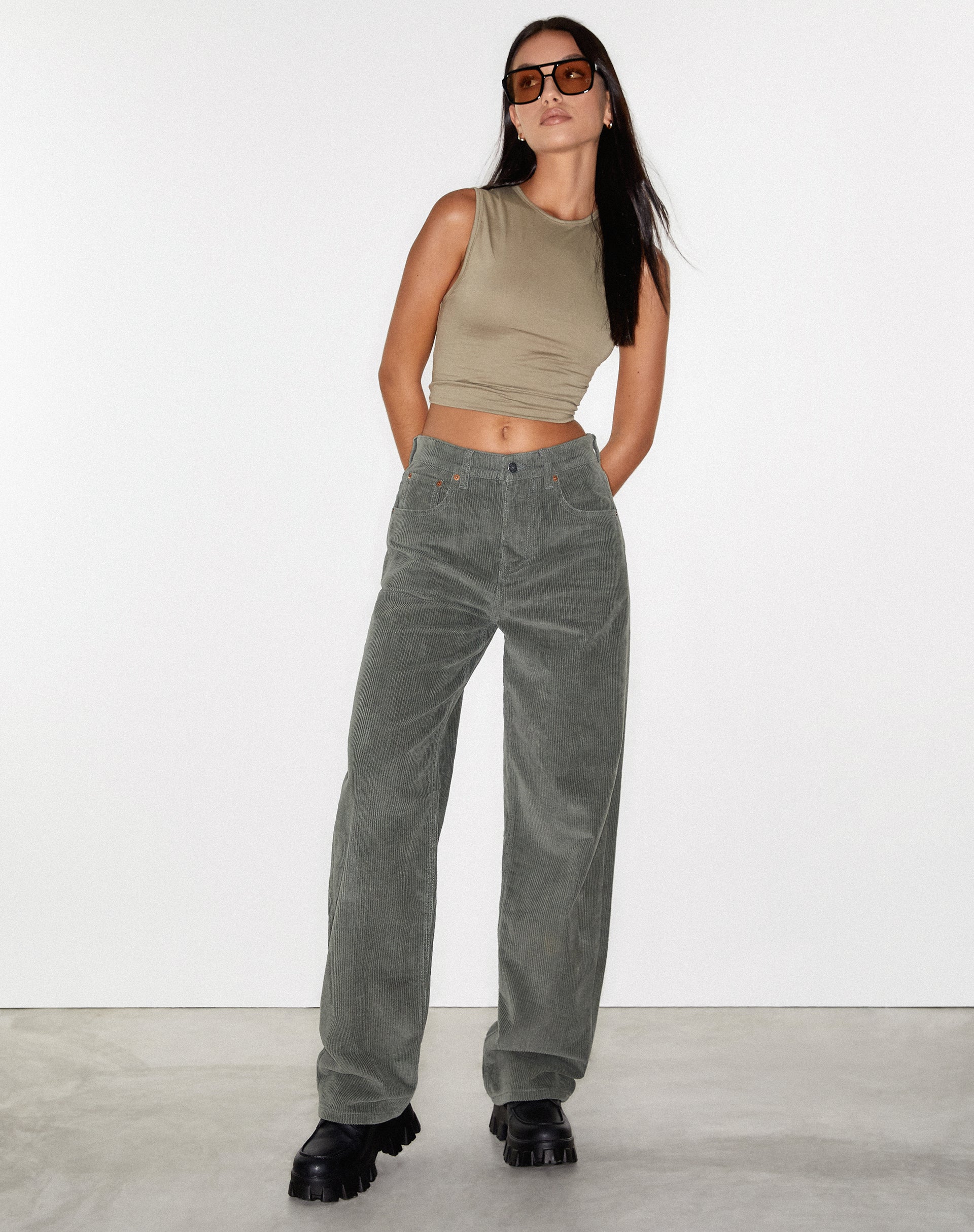 Bild von Parallel Jean in Cord Olive
