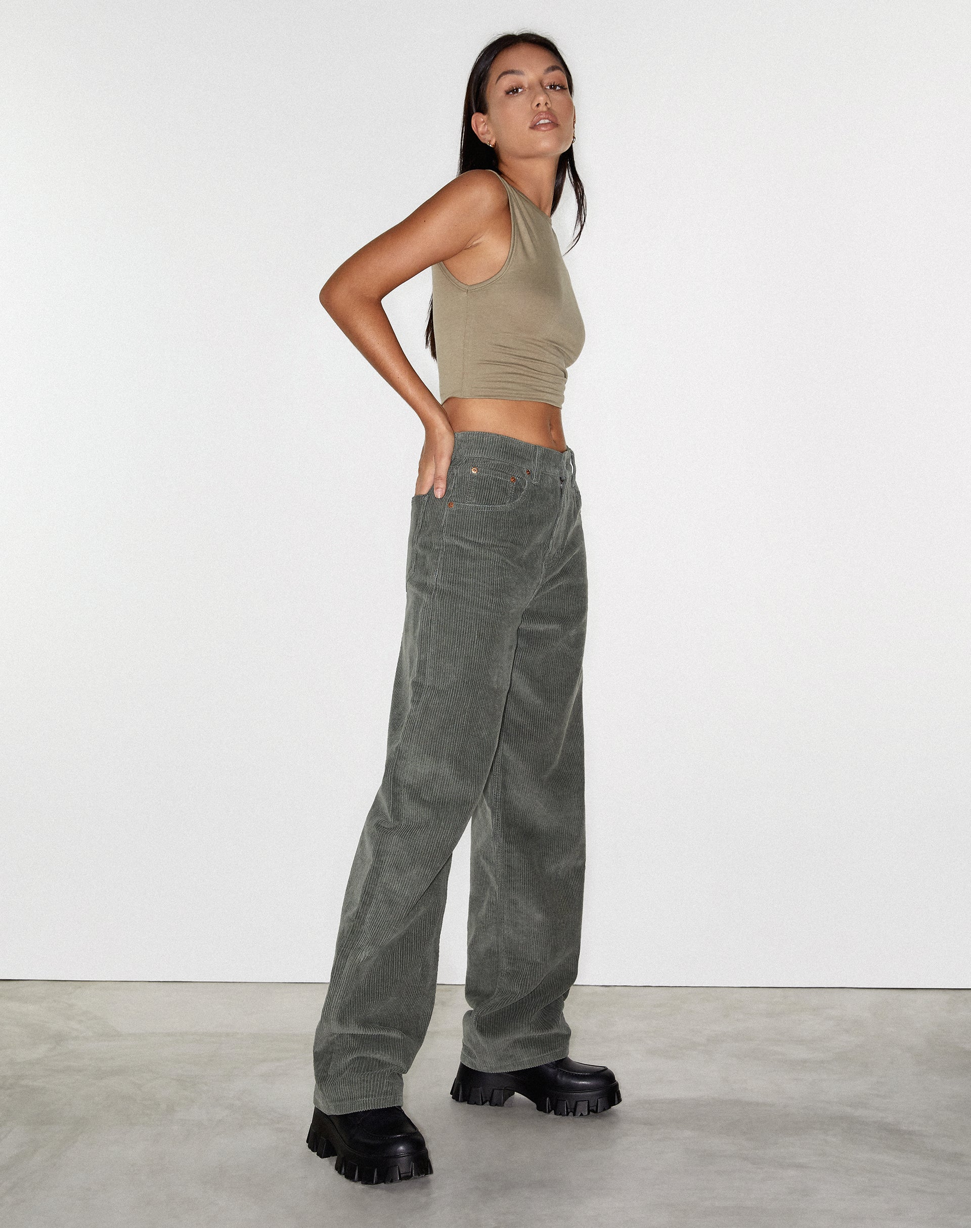 Bild von Parallel Jean in Cord Olive
