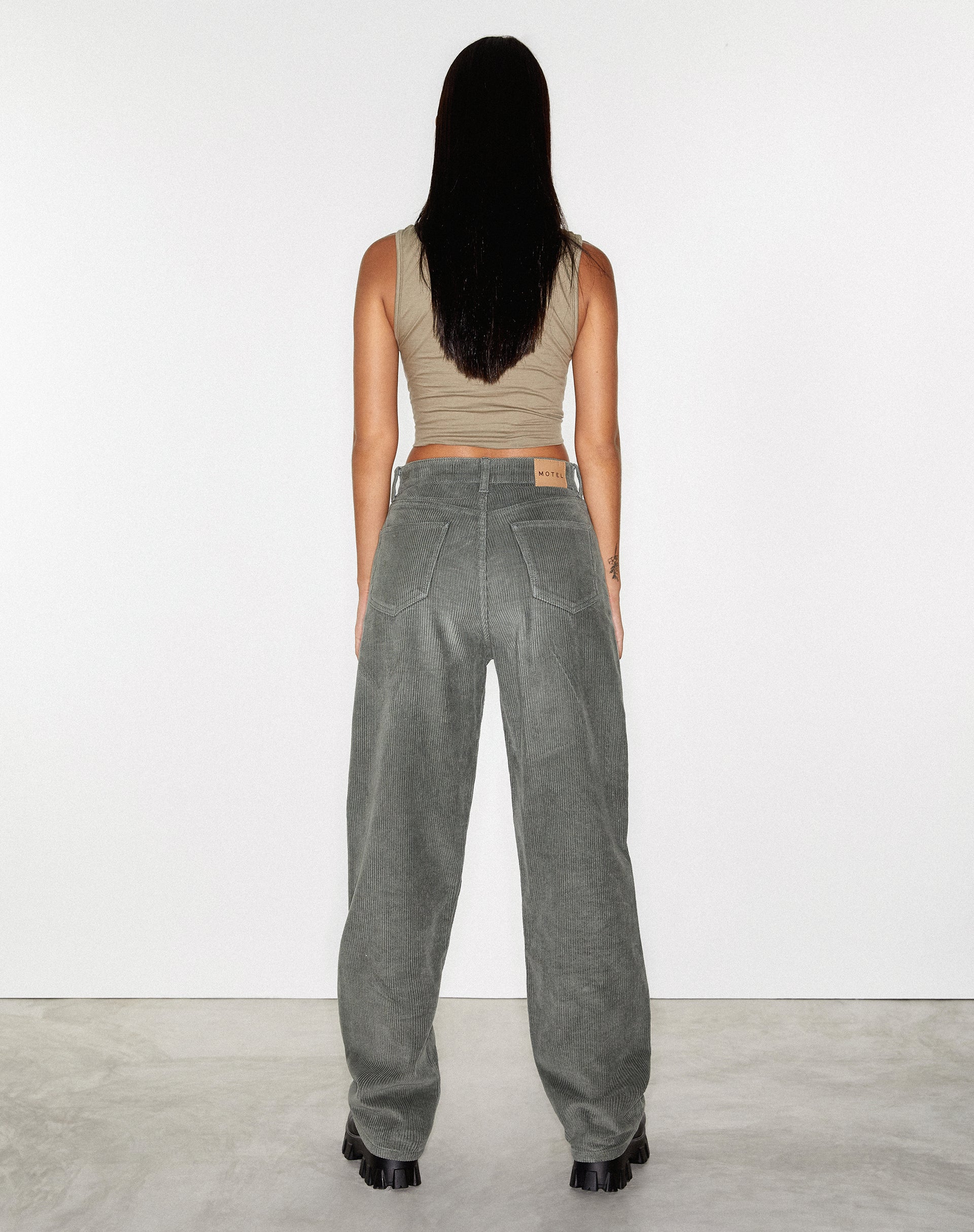 Bild von Parallel Jean in Cord Olive